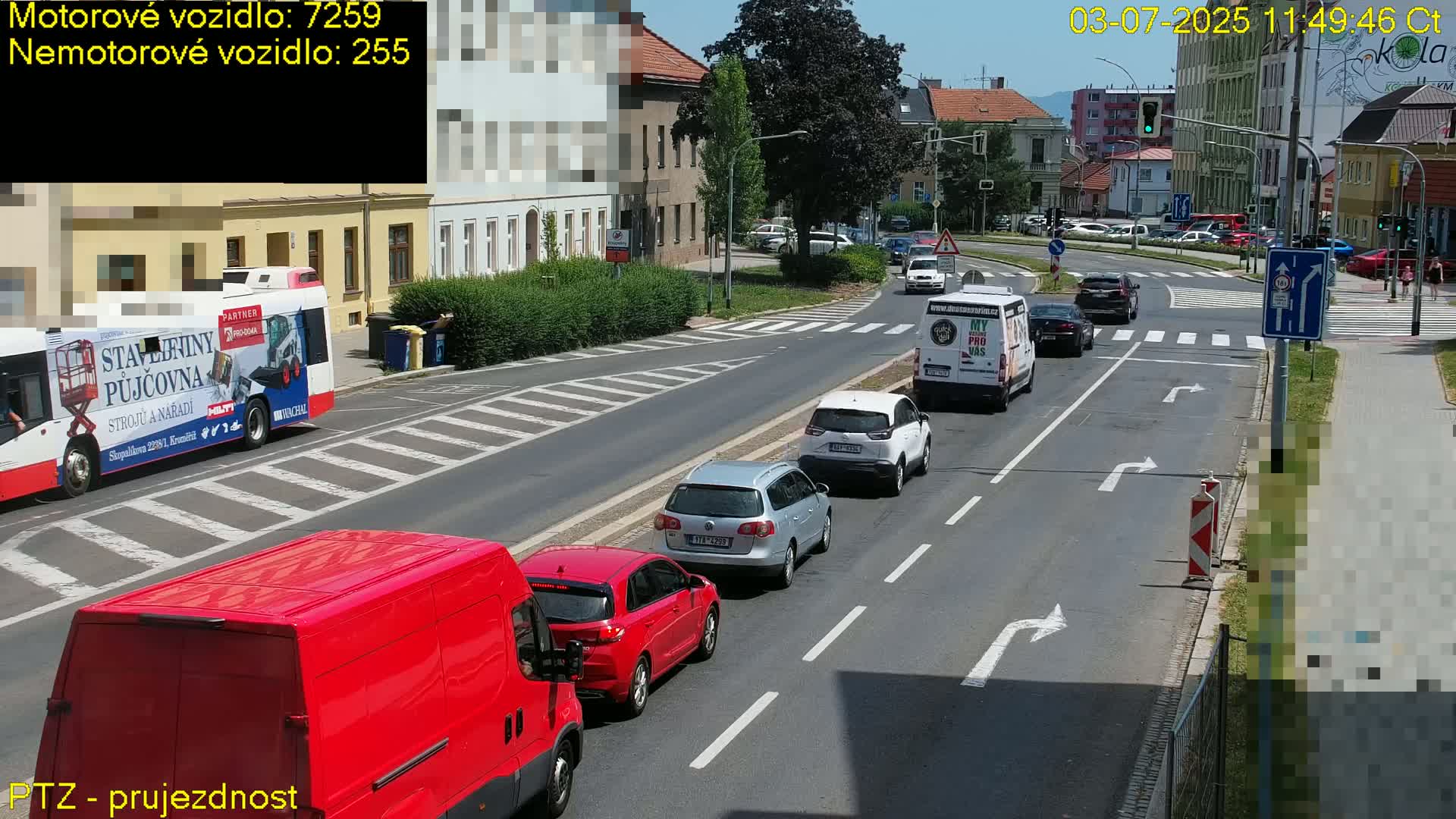 Kroměříž, Husovo & Kotojedska Náměstí Square /ul. 1.Máje (1 May Street) Junction Live Cam - Kromeriz, Zlin, Czechia