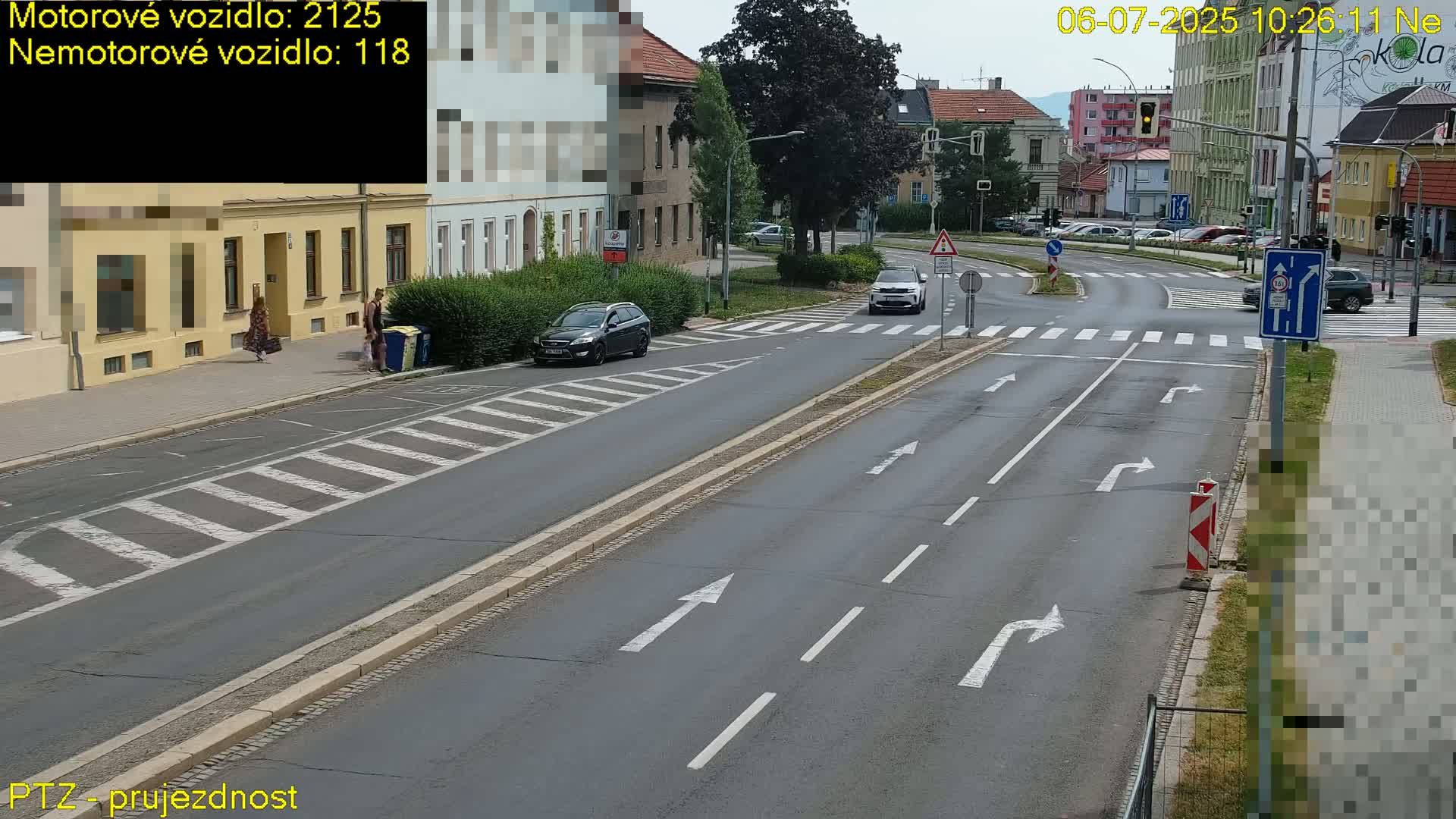 Kroměříž, Husovo & Kotojedska Náměstí Square /ul. 1.Máje (1 May Street) Junction Live Cam - Kromeriz, Zlin, Czechia