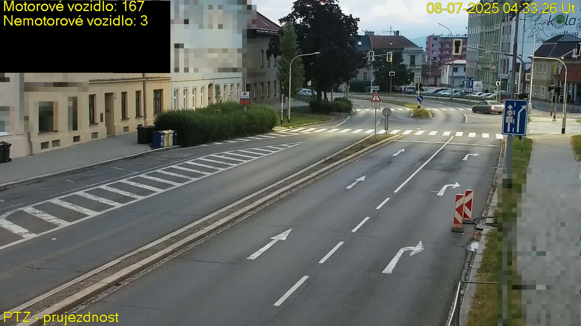 Kroměříž, Husovo & Kotojedska Náměstí Square /ul. 1.Máje (1 May Street) Junction Live Cam - Kromeriz, Zlin, Czechia