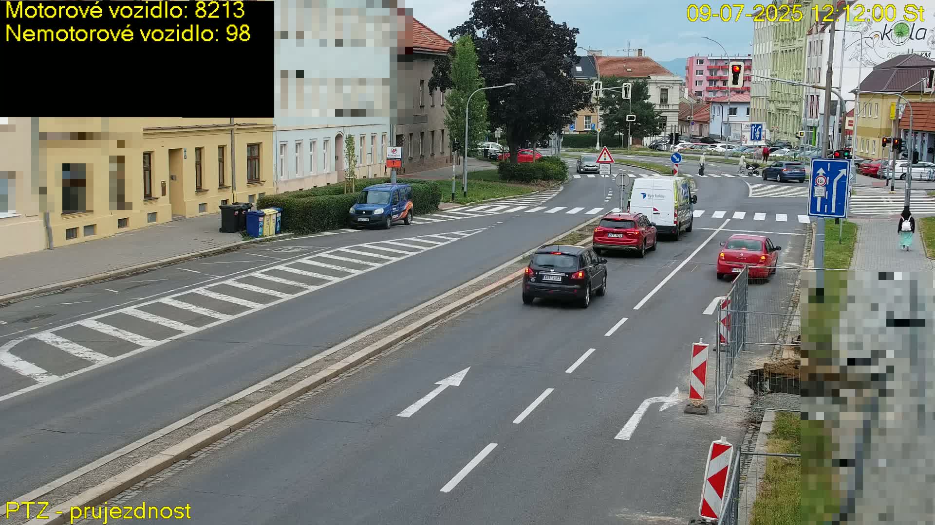 Kroměříž, Husovo & Kotojedska Náměstí Square /ul. 1.Máje (1 May Street) Junction Live Cam - Kromeriz, Zlin, Czechia