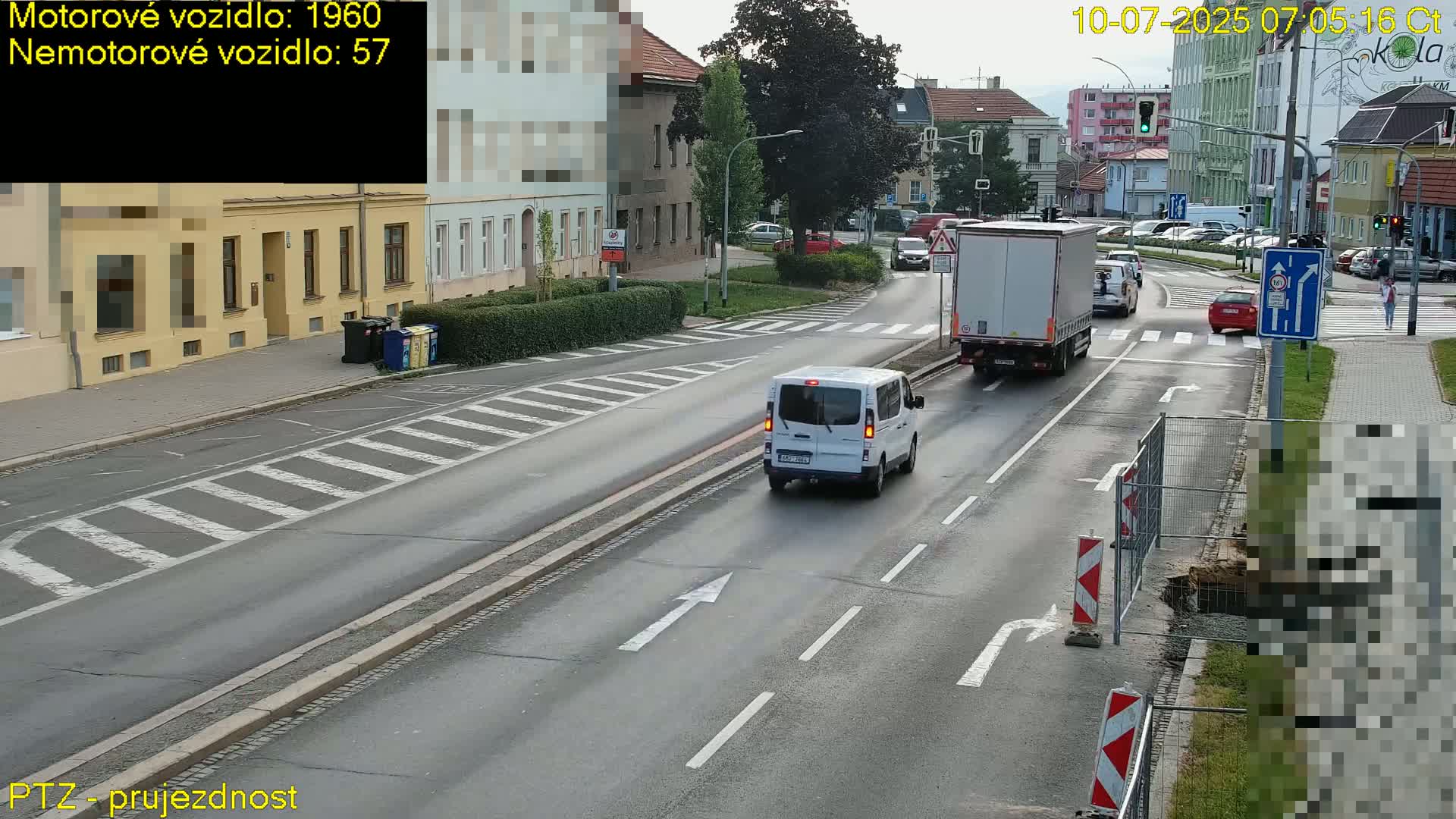 Kroměříž, Husovo & Kotojedska Náměstí Square /ul. 1.Máje (1 May Street) Junction Live Cam - Kromeriz, Zlin, Czechia