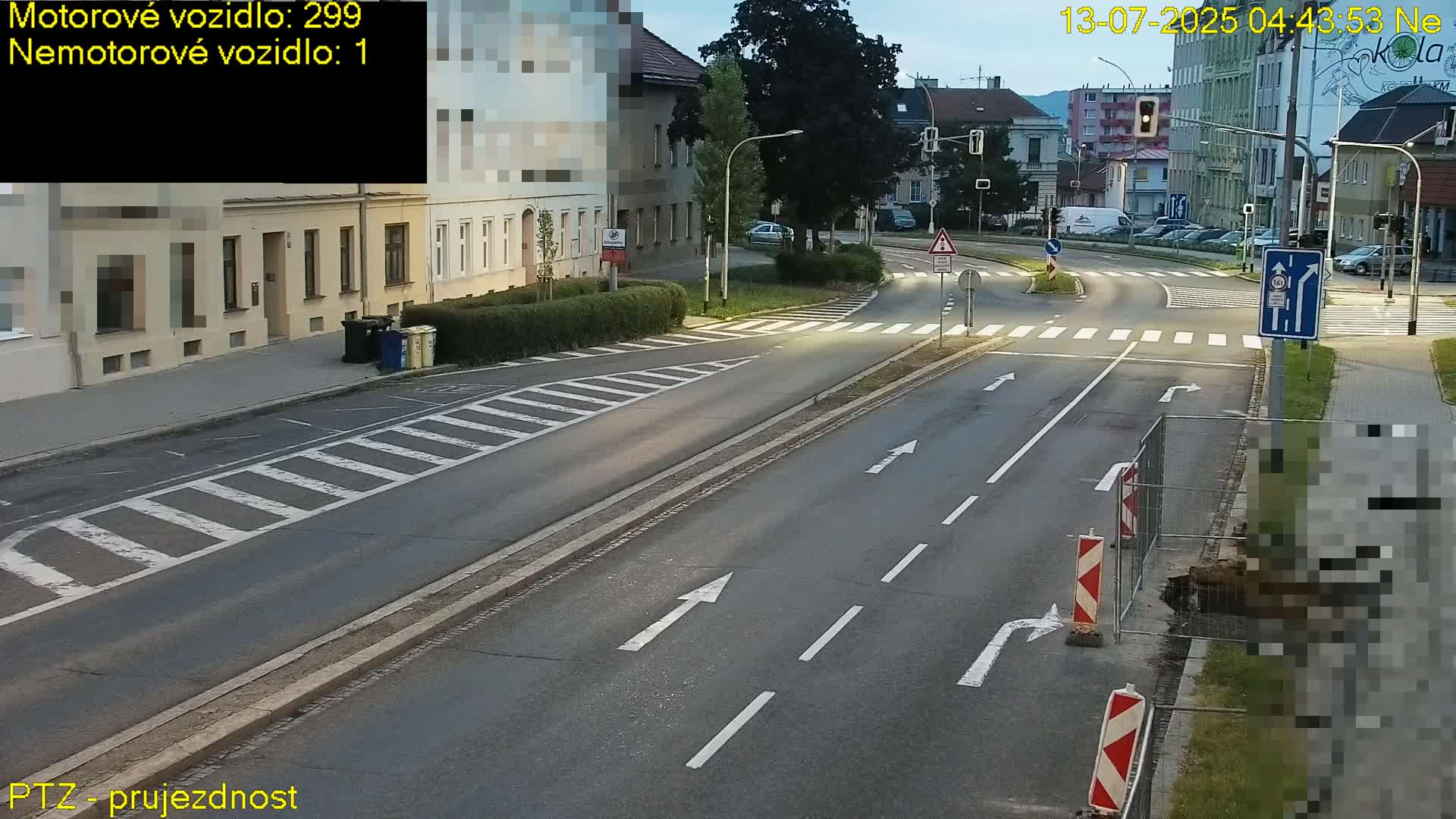Kroměříž, Husovo & Kotojedska Náměstí Square /ul. 1.Máje (1 May Street) Junction Live Cam - Kromeriz, Zlin, Czechia