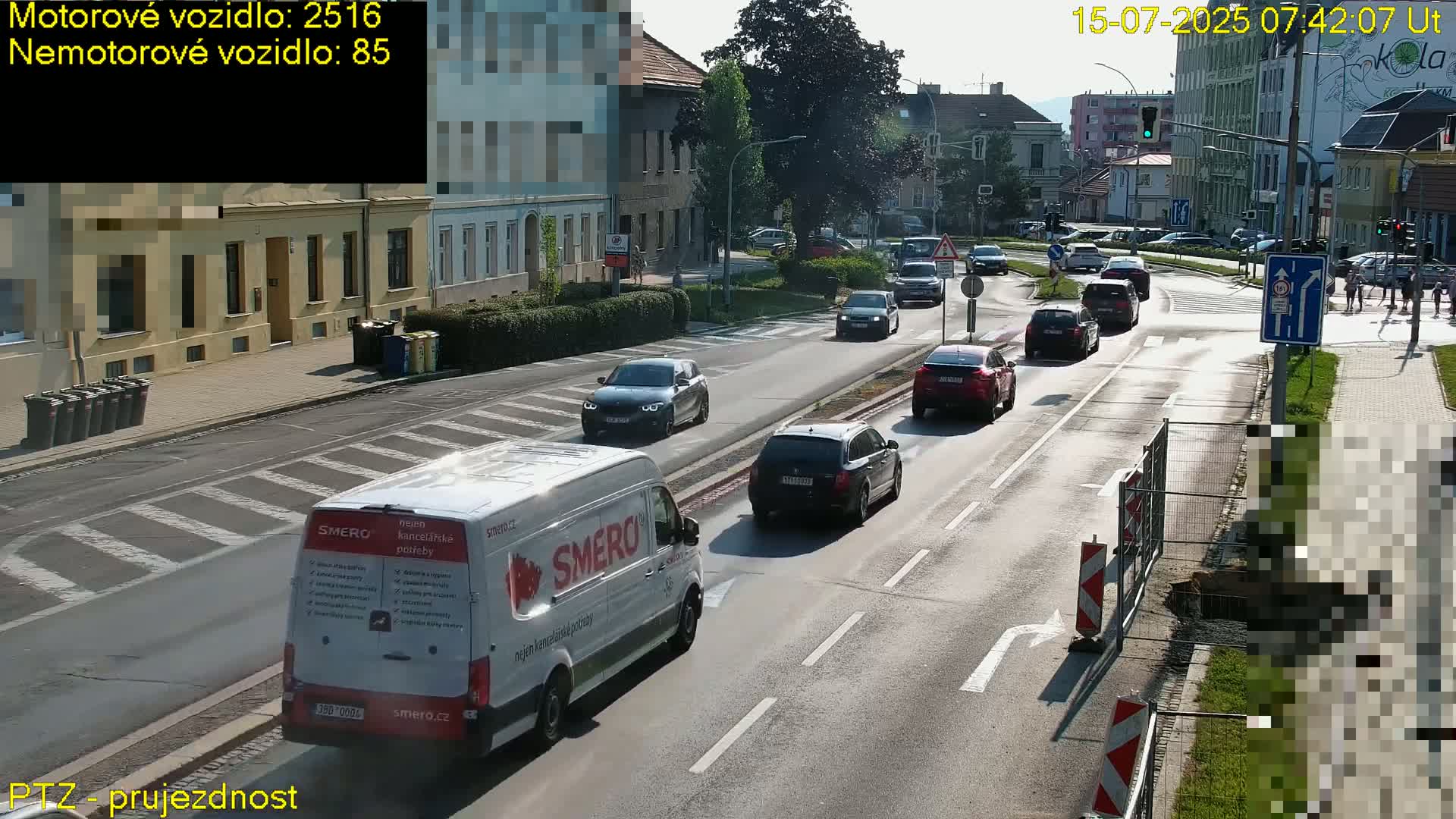 Kroměříž, Husovo & Kotojedska Náměstí Square /ul. 1.Máje (1 May Street) Junction Live Cam - Kromeriz, Zlin, Czechia