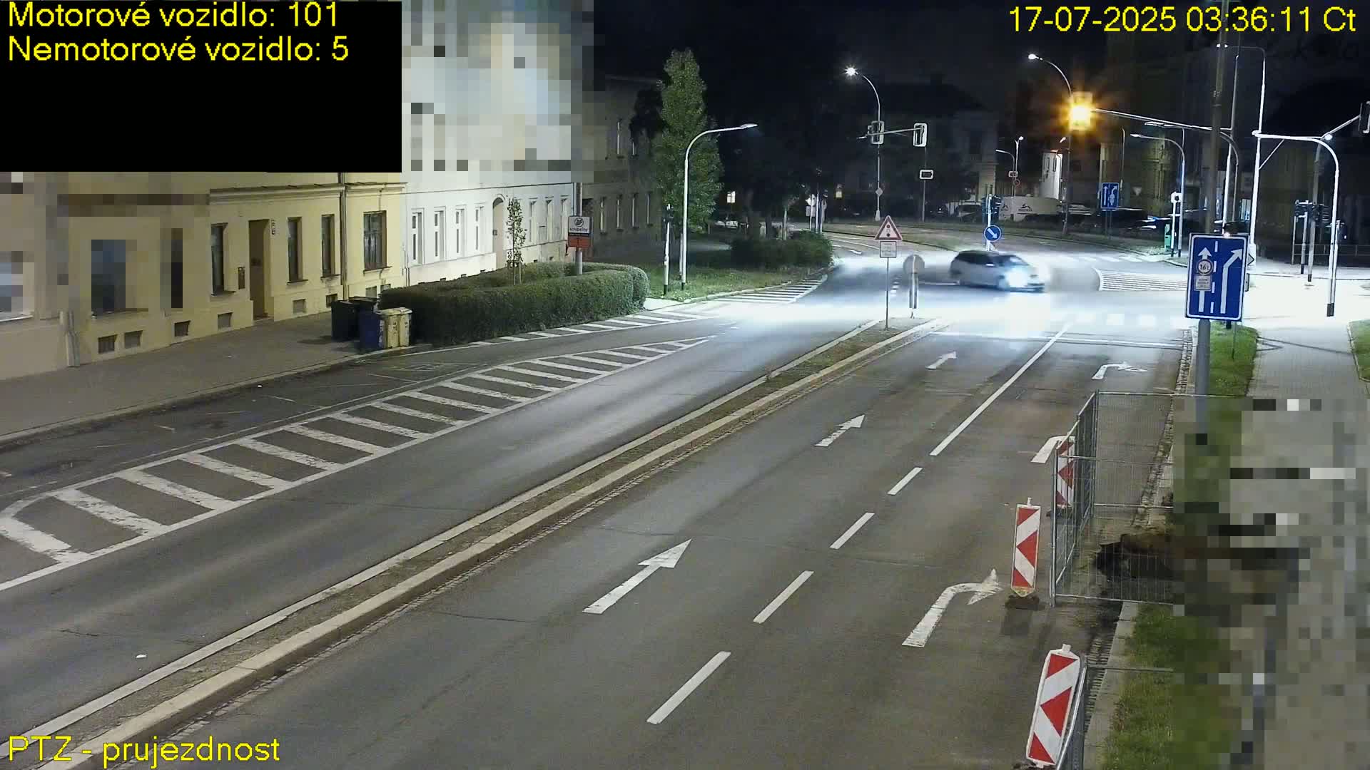 Kroměříž, Husovo & Kotojedska Náměstí Square /ul. 1.Máje (1 May Street) Junction Live Cam - Kromeriz, Zlin, Czechia