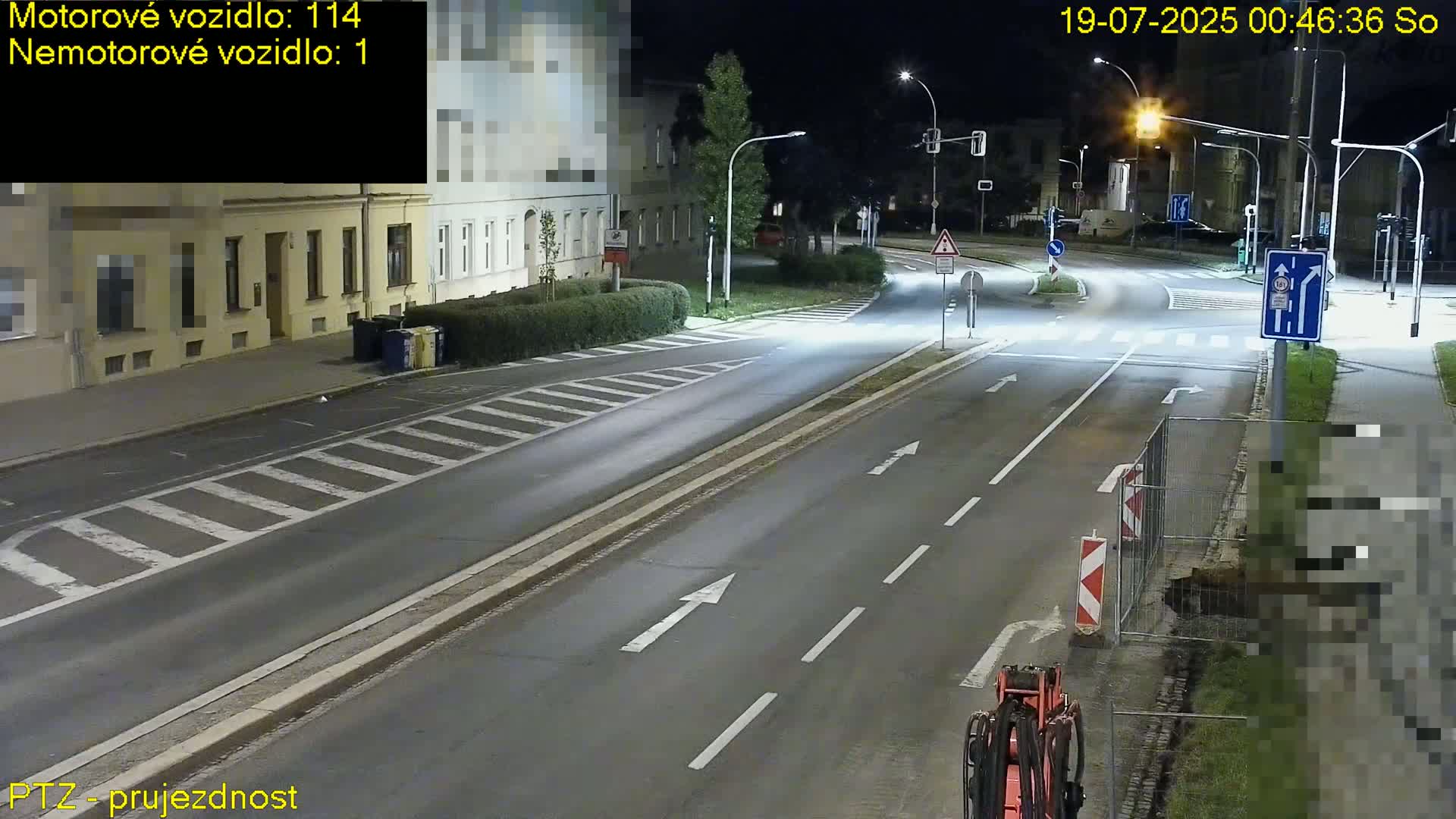 Kroměříž, Husovo & Kotojedska Náměstí Square /ul. 1.Máje (1 May Street) Junction Live Cam - Kromeriz, Zlin, Czechia