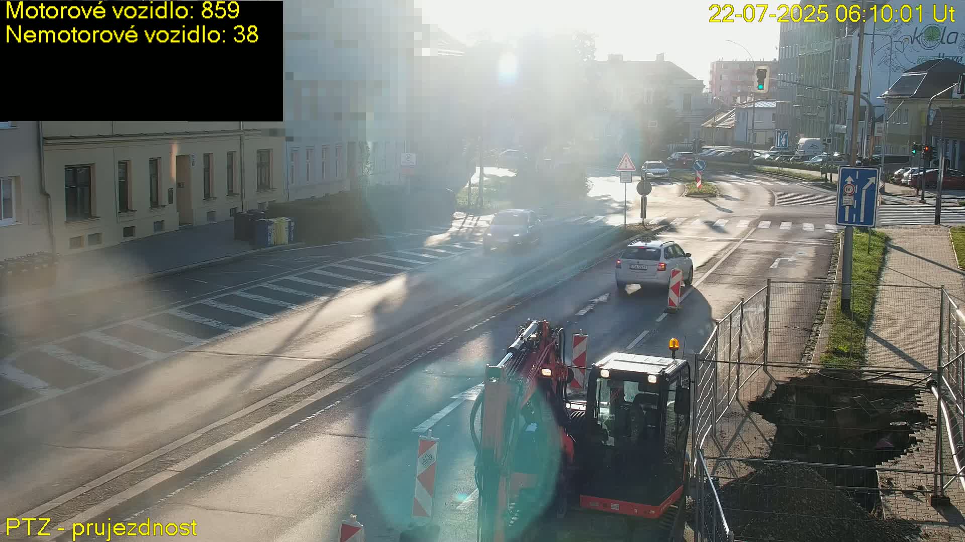 Kroměříž, Husovo & Kotojedska Náměstí Square /ul. 1.Máje (1 May Street) Junction Live Cam - Kromeriz, Zlin, Czechia
