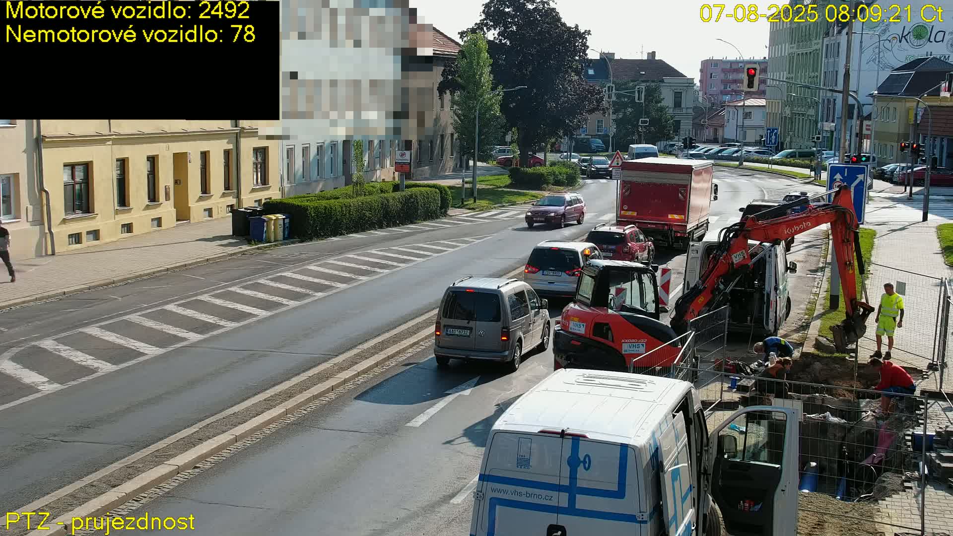 Kroměříž, Husovo & Kotojedska Náměstí Square /ul. 1.Máje (1 May Street) Junction Live Cam - Kromeriz, Zlin, Czechia