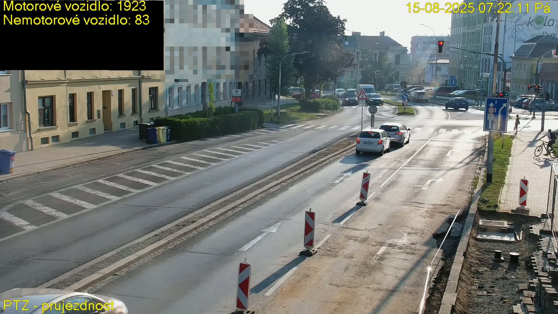 Kroměříž, Husovo & Kotojedska Náměstí Square /ul. 1.Máje (1 May Street) Junction Live Cam - Kromeriz, Zlin, Czechia