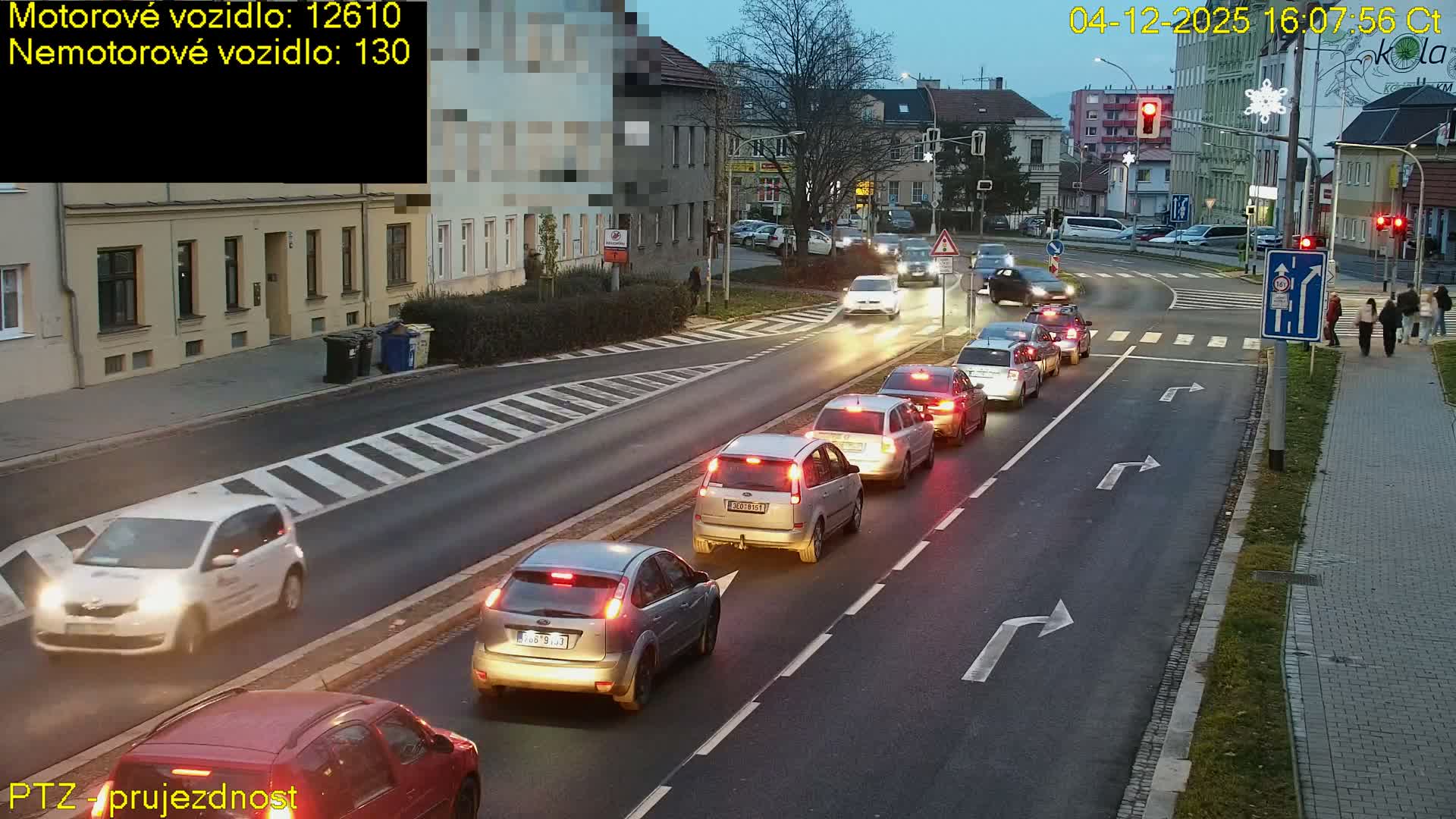 Kroměříž, Husovo & Kotojedska Náměstí Square /ul. 1.Máje (1 May Street) Junction Live Cam - Kromeriz, Zlin, Czechia