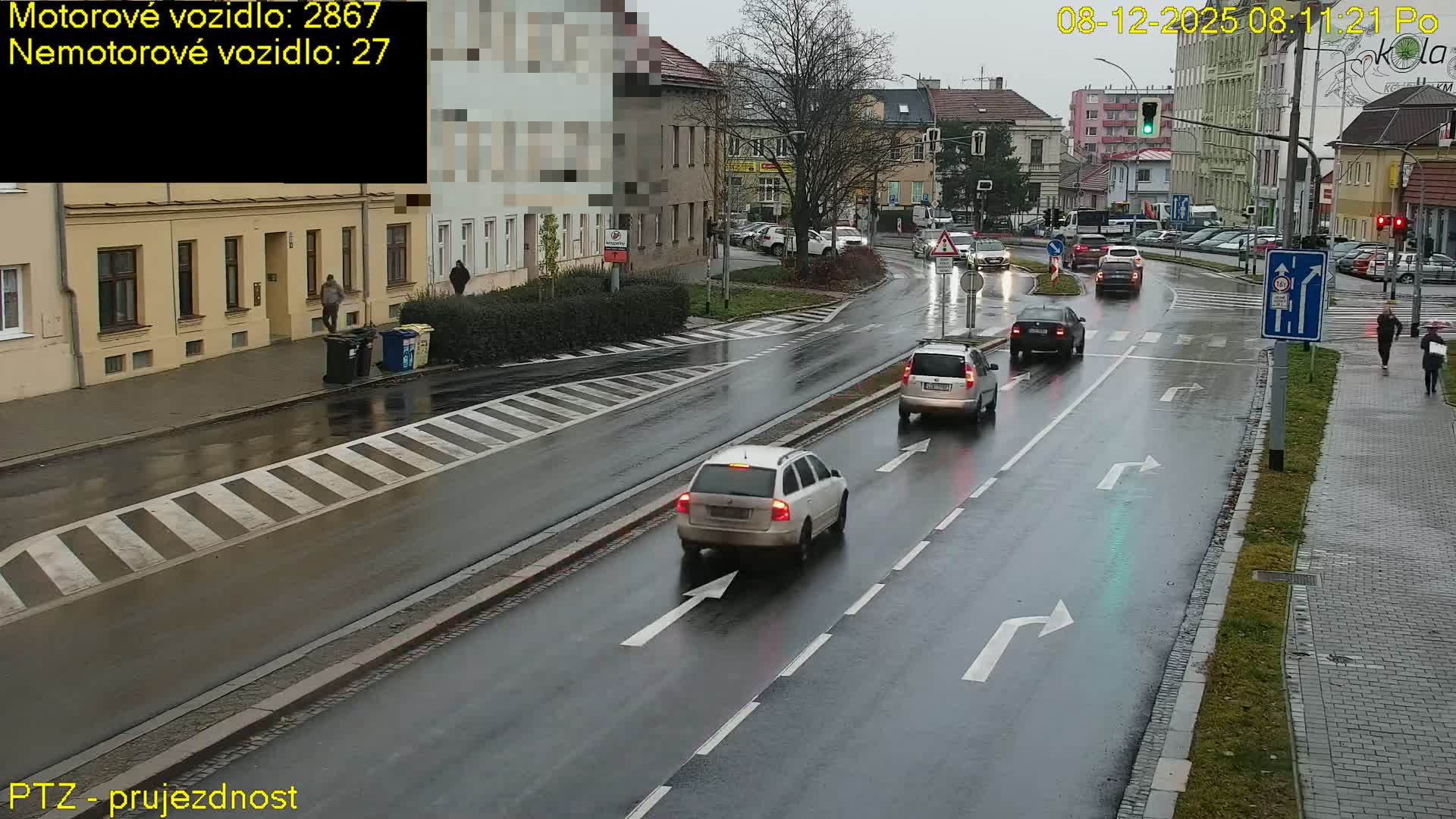 Kroměříž, Husovo & Kotojedska Náměstí Square /ul. 1.Máje (1 May Street) Junction Live Cam - Kromeriz, Zlin, Czechia