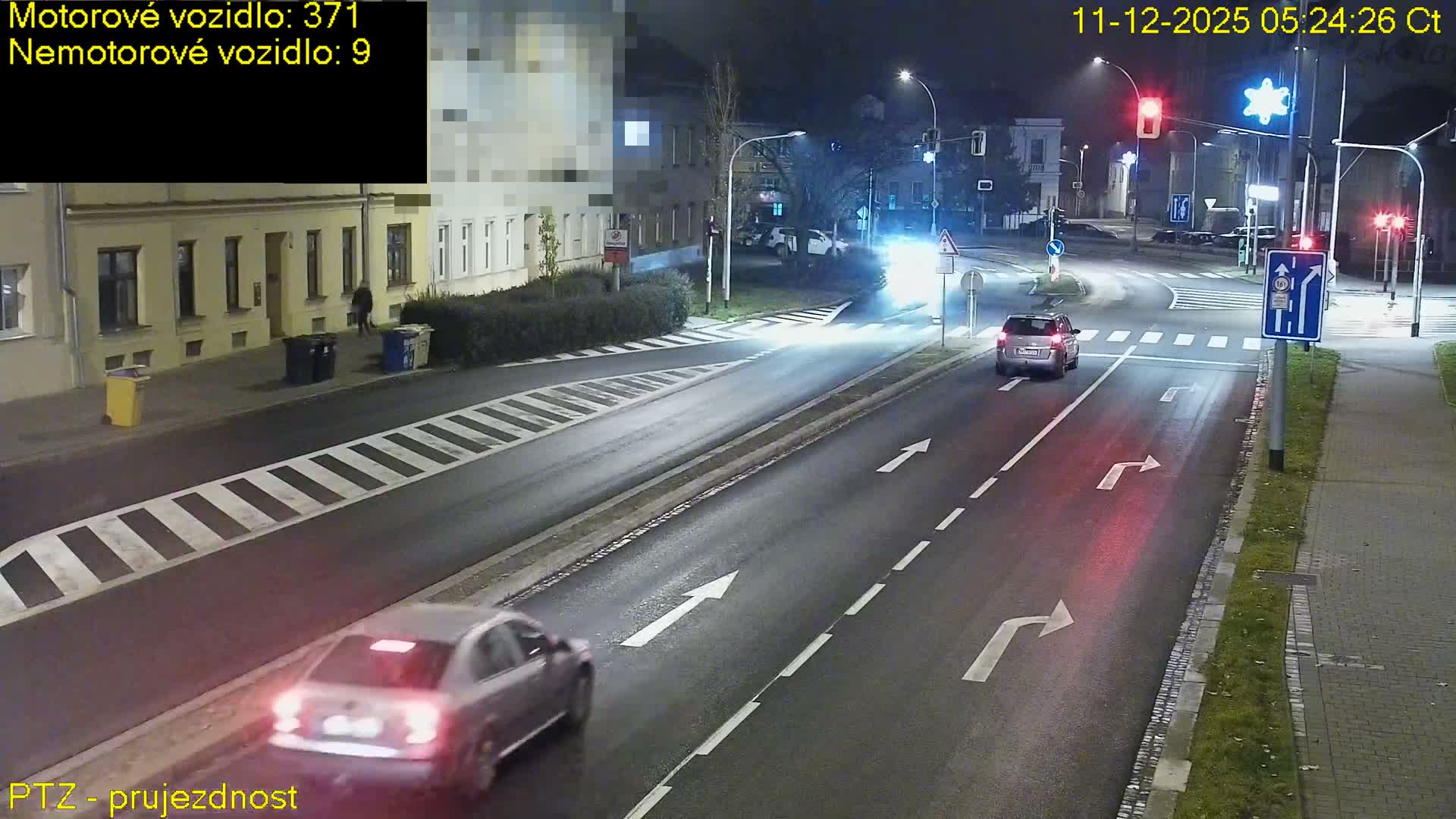 Kroměříž, Husovo & Kotojedska Náměstí Square /ul. 1.Máje (1 May Street) Junction Live Cam - Kromeriz, Zlin, Czechia