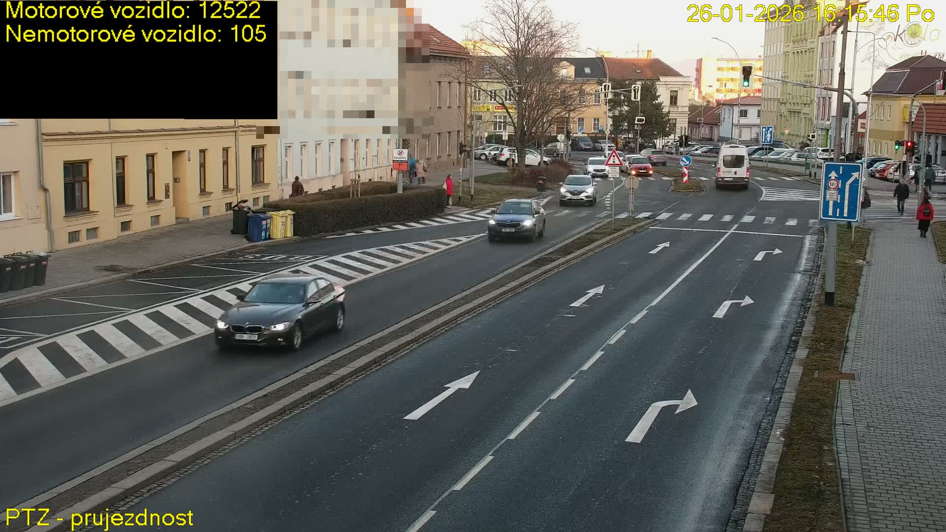 Kroměříž, Husovo & Kotojedska Náměstí Square /ul. 1.Máje (1 May Street) Junction Live Cam - Kromeriz, Zlin, Czechia