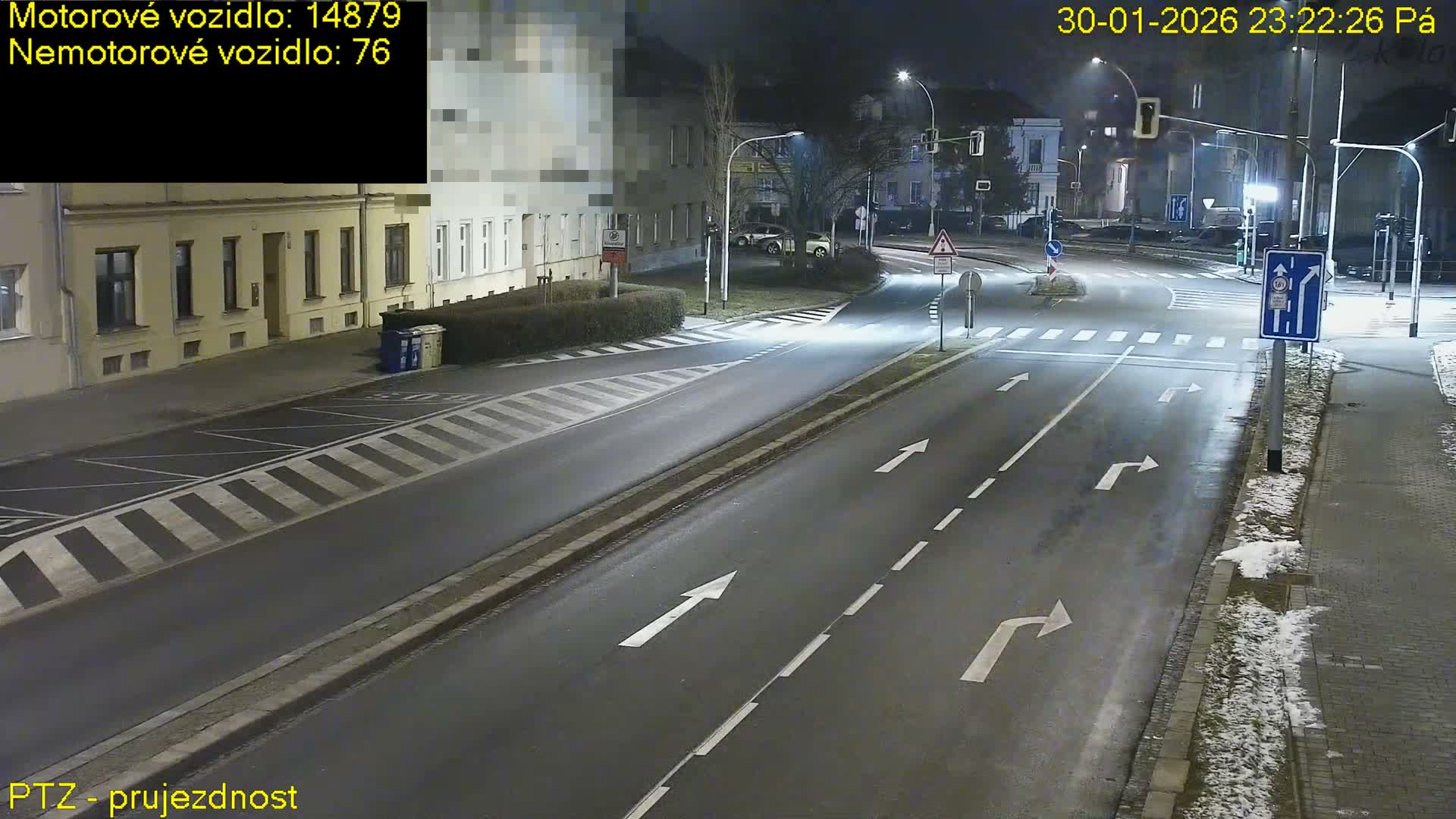 Kroměříž, Husovo & Kotojedska Náměstí Square /ul. 1.Máje (1 May Street) Junction Live Cam - Kromeriz, Zlin, Czechia
