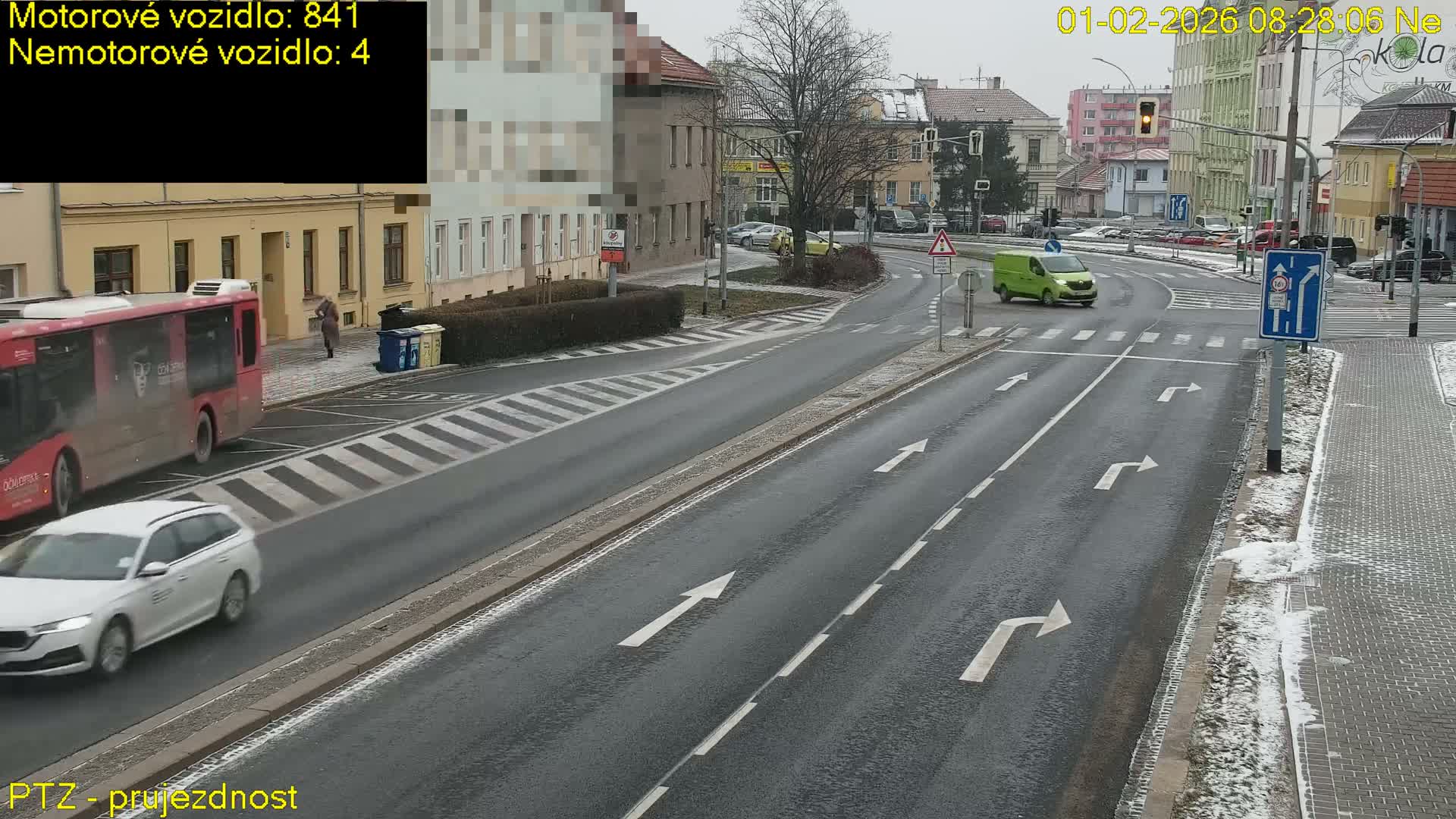 Kroměříž, Husovo & Kotojedska Náměstí Square /ul. 1.Máje (1 May Street) Junction Live Cam - Kromeriz, Zlin, Czechia