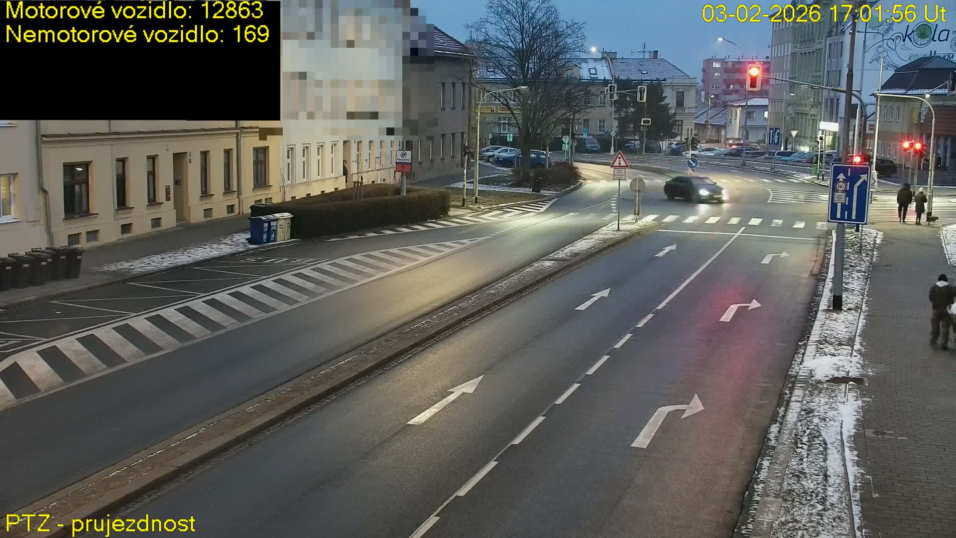Kroměříž, Husovo & Kotojedska Náměstí Square /ul. 1.Máje (1 May Street) Junction Live Cam - Kromeriz, Zlin, Czechia