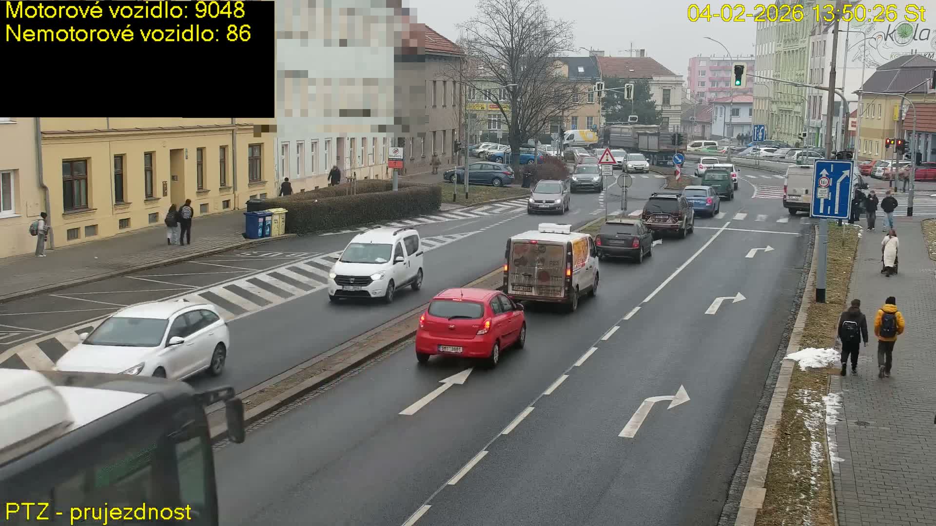 Kroměříž, Husovo & Kotojedska Náměstí Square /ul. 1.Máje (1 May Street) Junction Live Cam - Kromeriz, Zlin, Czechia