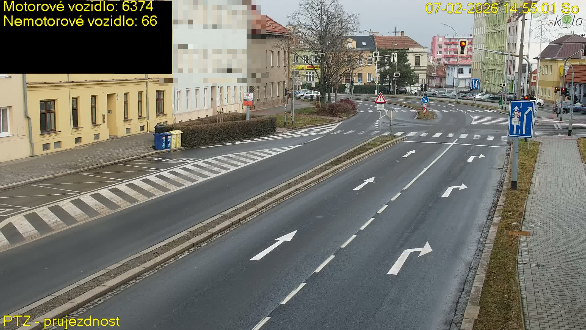 Kroměříž, Husovo & Kotojedska Náměstí Square /ul. 1.Máje (1 May Street) Junction Live Cam - Kromeriz, Zlin, Czechia