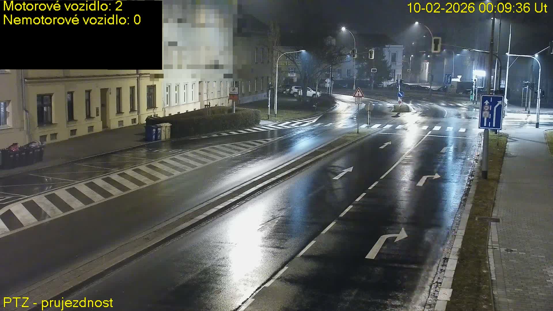 Kroměříž, Husovo & Kotojedska Náměstí Square /ul. 1.Máje (1 May Street) Junction Live Cam - Kromeriz, Zlin, Czechia