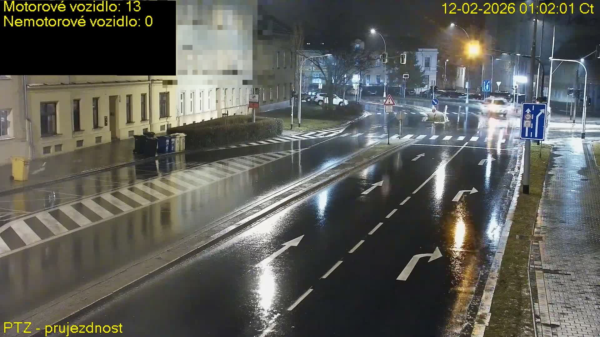Kroměříž, Husovo & Kotojedska Náměstí Square /ul. 1.Máje (1 May Street) Junction Live Cam - Kromeriz, Zlin, Czechia