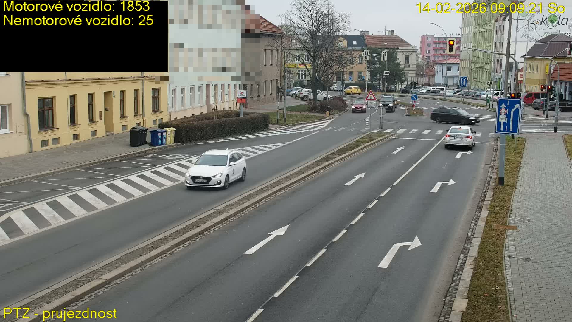Kroměříž, Husovo & Kotojedska Náměstí Square /ul. 1.Máje (1 May Street) Junction Live Cam - Kromeriz, Zlin, Czechia