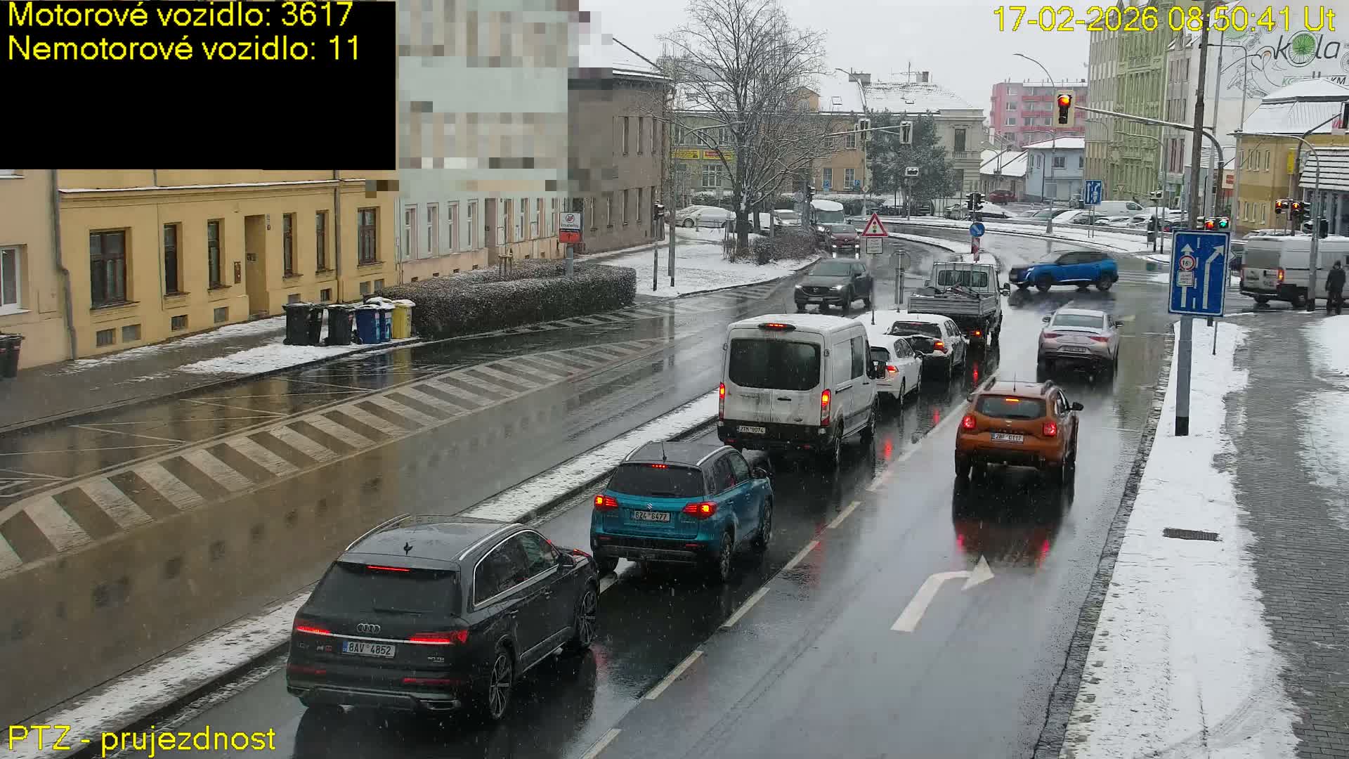 Kroměříž, Husovo & Kotojedska Náměstí Square /ul. 1.Máje (1 May Street) Junction Live Cam - Kromeriz, Zlin, Czechia