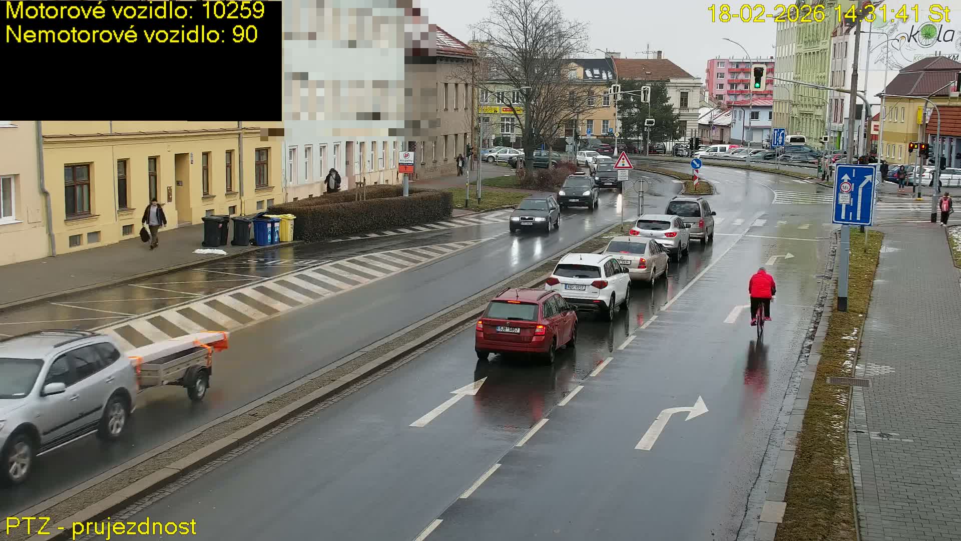Kroměříž, Husovo & Kotojedska Náměstí Square /ul. 1.Máje (1 May Street) Junction Live Cam - Kromeriz, Zlin, Czechia