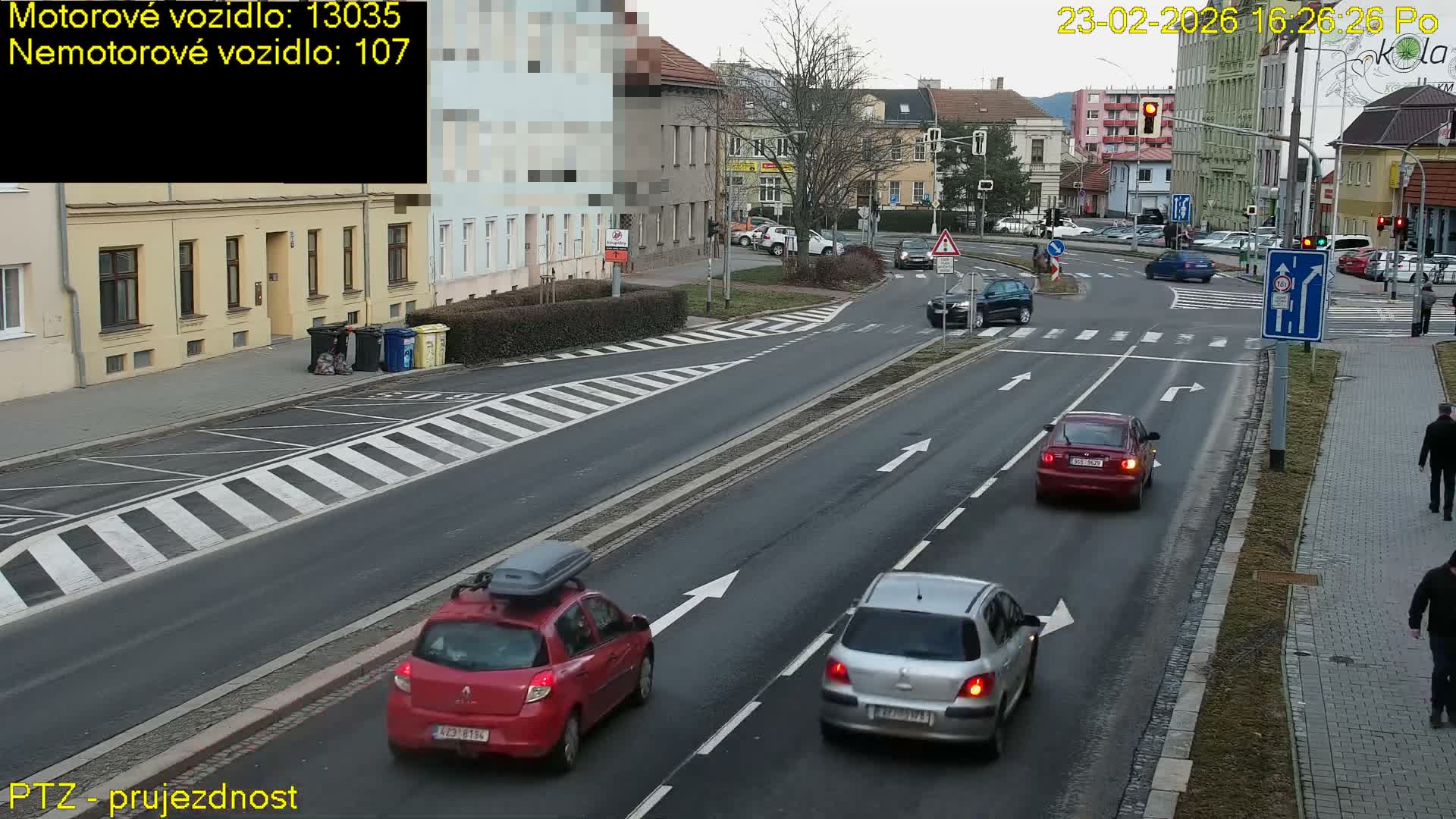 Kroměříž, Husovo & Kotojedska Náměstí Square /ul. 1.Máje (1 May Street) Junction Live Cam - Kromeriz, Zlin, Czechia