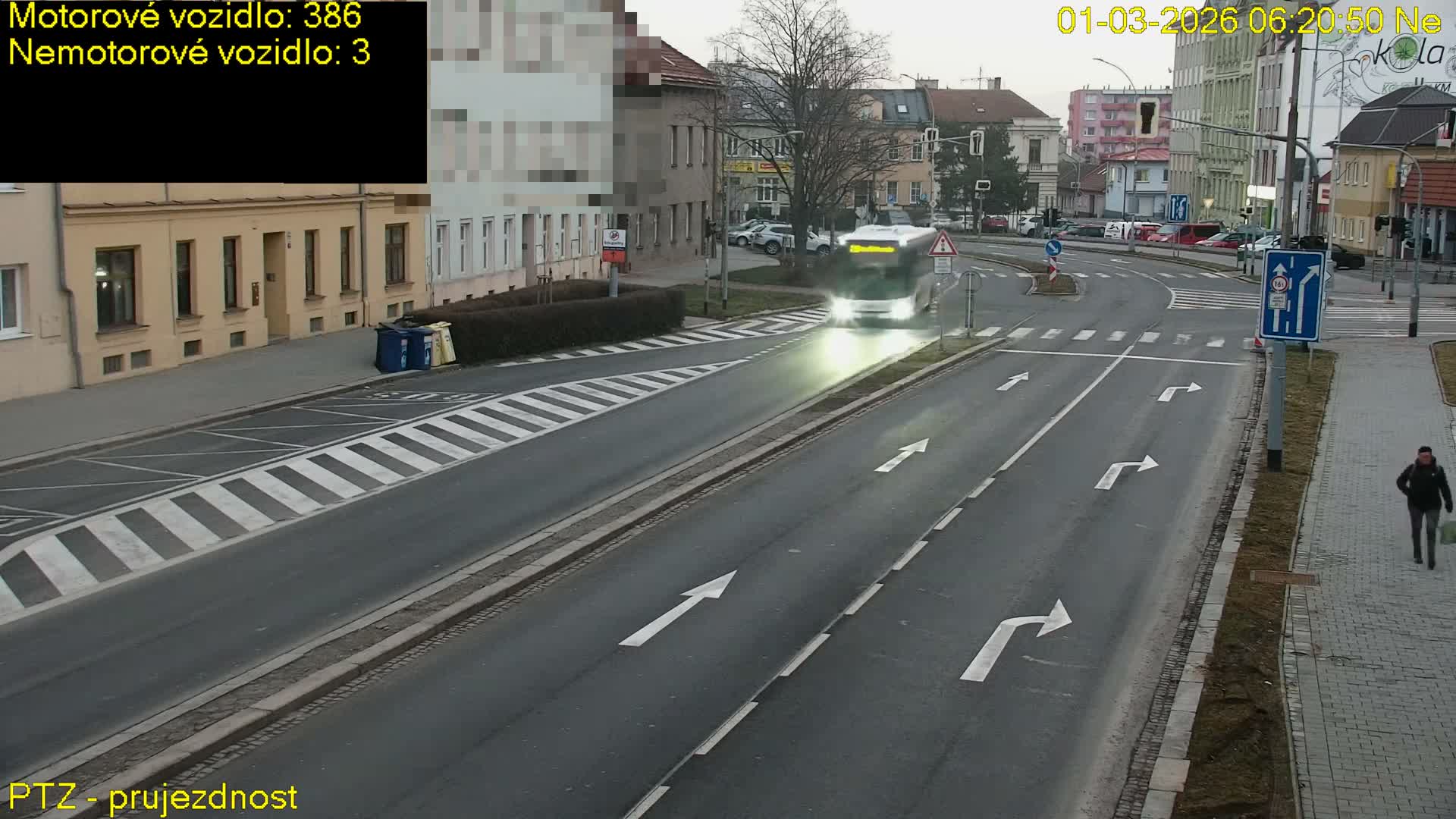 Kroměříž, Husovo & Kotojedska Náměstí Square /ul. 1.Máje (1 May Street) Junction Live Cam - Kromeriz, Zlin, Czechia