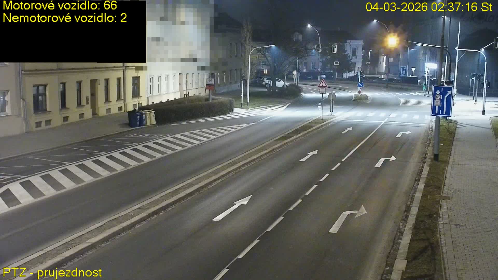 Kroměříž, Husovo & Kotojedska Náměstí Square /ul. 1.Máje (1 May Street) Junction Live Cam - Kromeriz, Zlin, Czechia