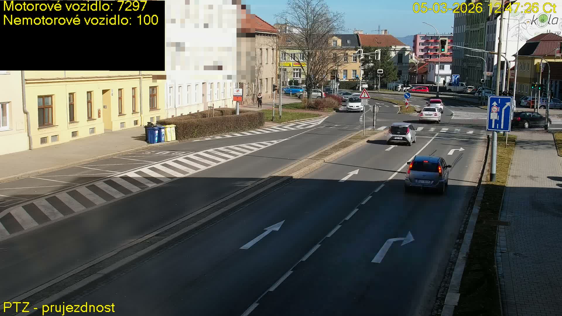 Kroměříž, Husovo & Kotojedska Náměstí Square /ul. 1.Máje (1 May Street) Junction Live Cam - Kromeriz, Zlin, Czechia