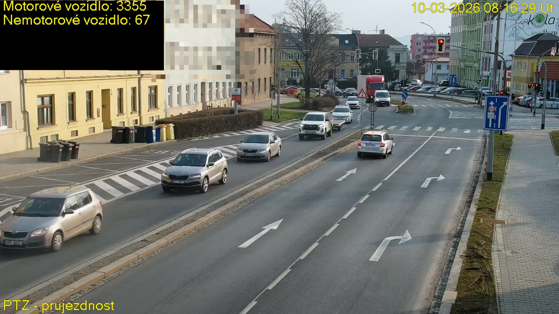 Kroměříž, Husovo & Kotojedska Náměstí Square /ul. 1.Máje (1 May Street) Junction Live Cam - Kromeriz, Zlin, Czechia