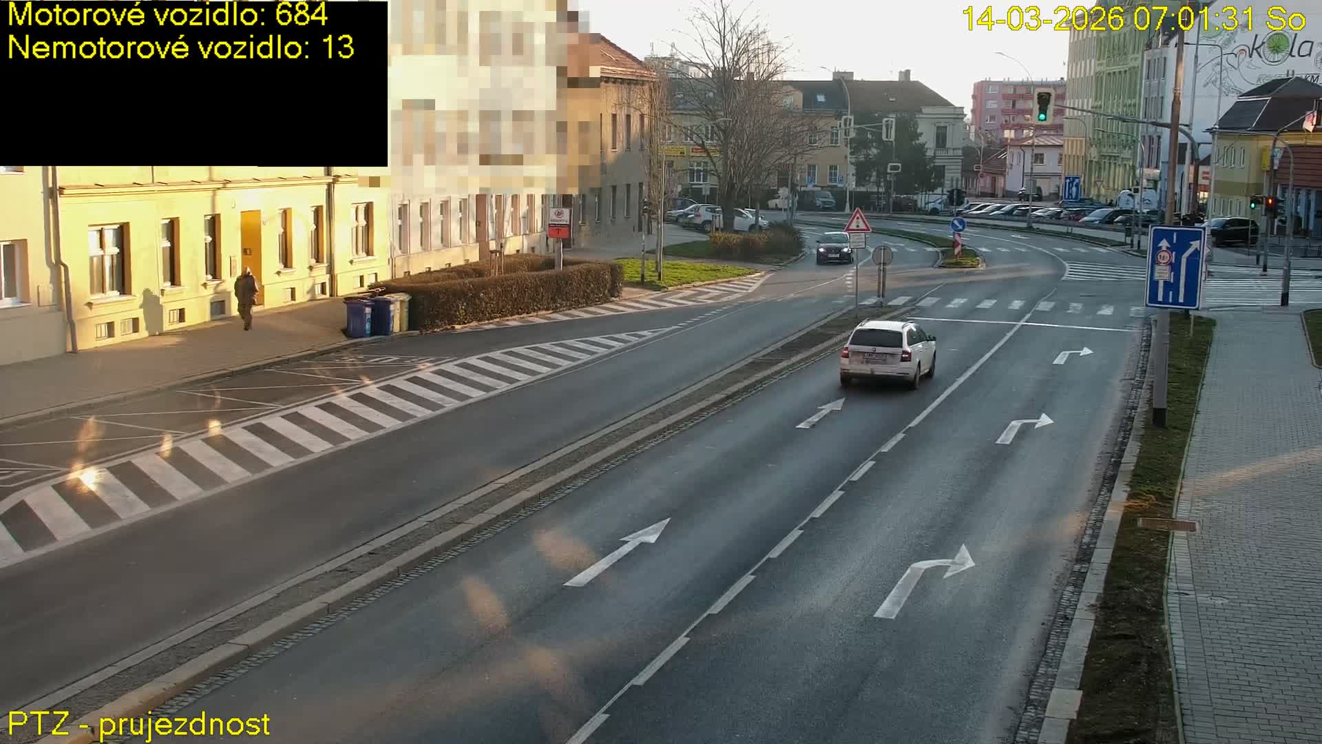 Kroměříž, Husovo & Kotojedska Náměstí Square /ul. 1.Máje (1 May Street) Junction Live Cam - Kromeriz, Zlin, Czechia