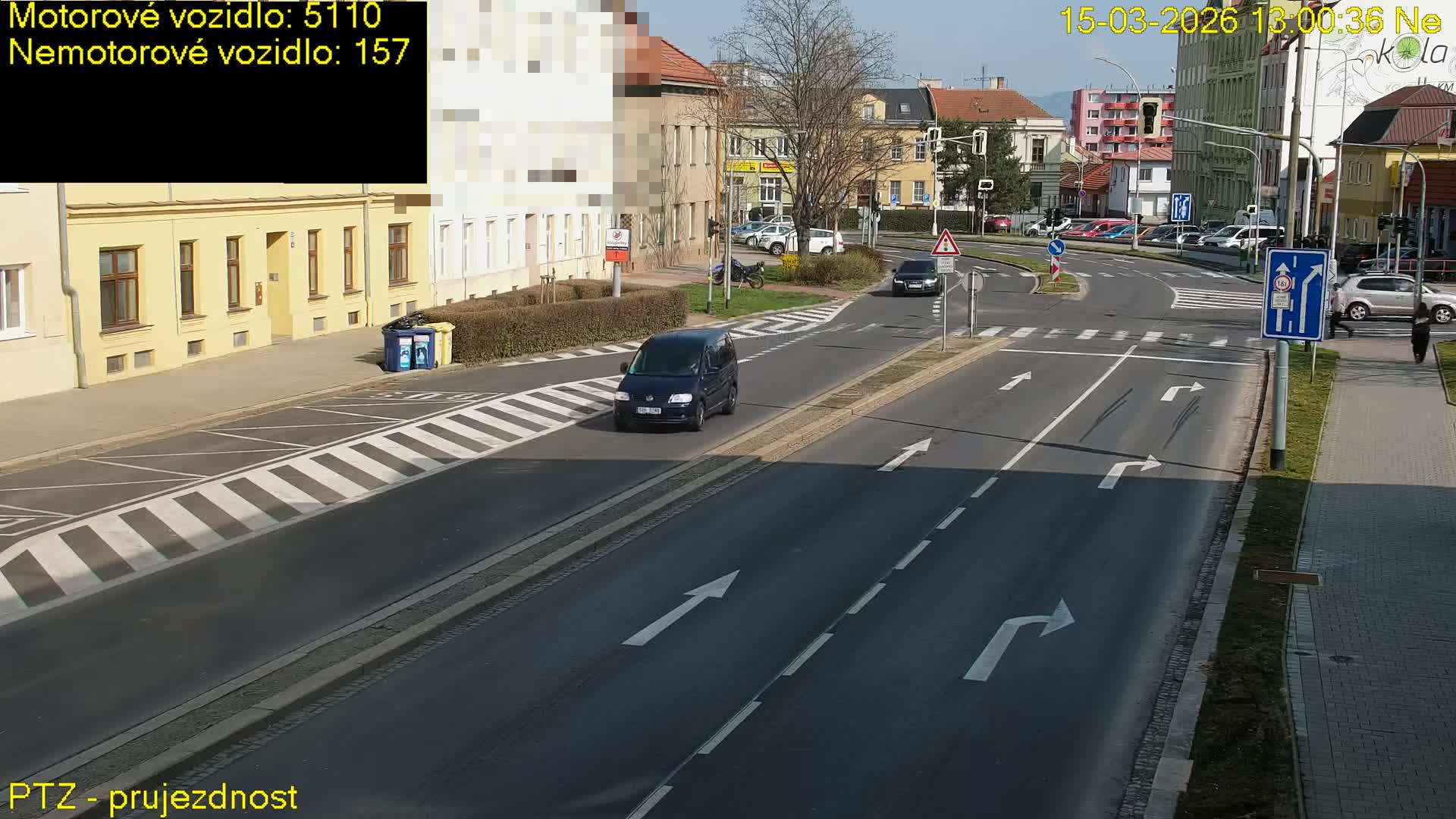 Kroměříž, Husovo & Kotojedska Náměstí Square /ul. 1.Máje (1 May Street) Junction Live Cam - Kromeriz, Zlin, Czechia