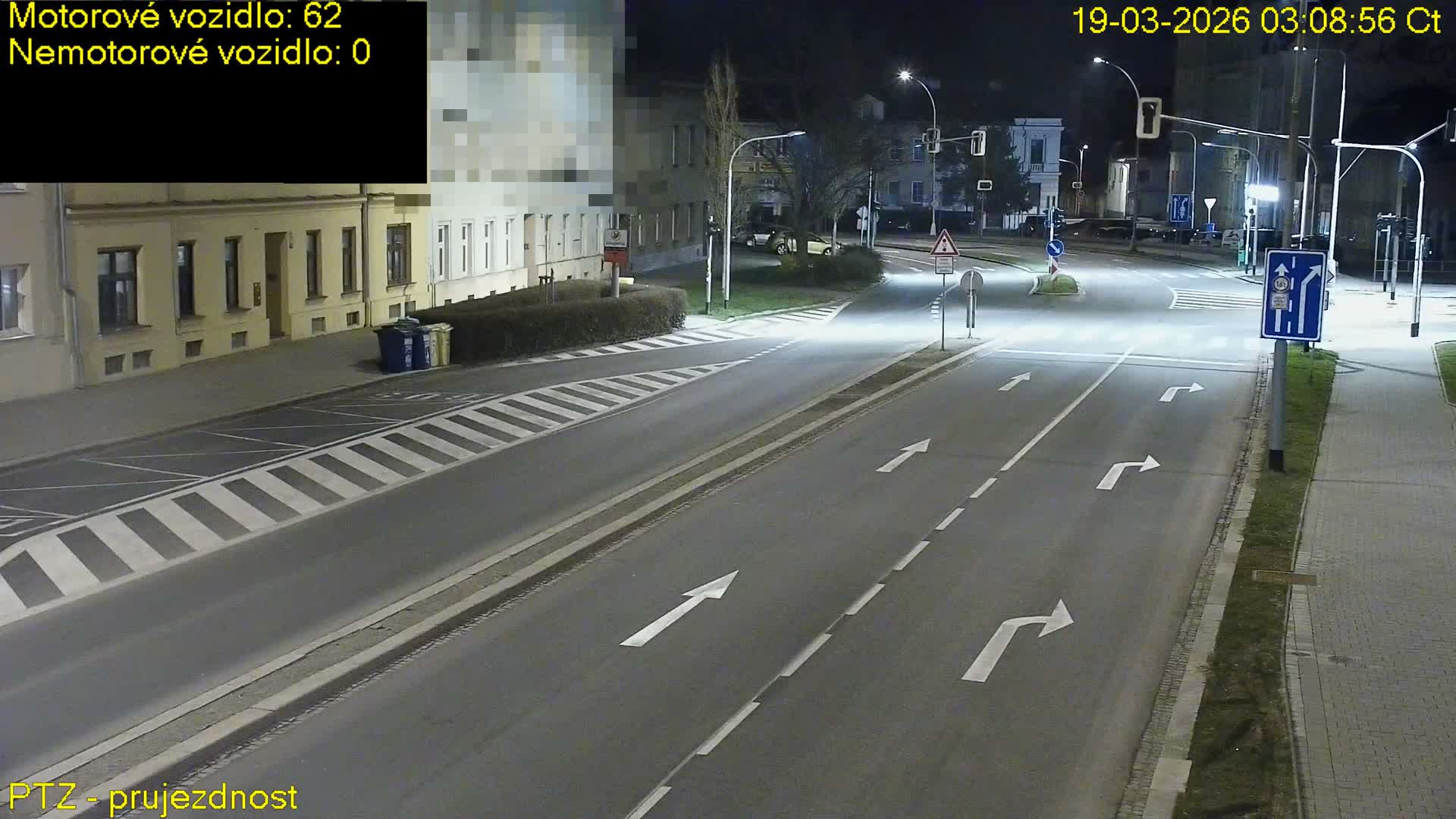 Kroměříž, Husovo & Kotojedska Náměstí Square /ul. 1.Máje (1 May Street) Junction Live Cam - Kromeriz, Zlin, Czechia