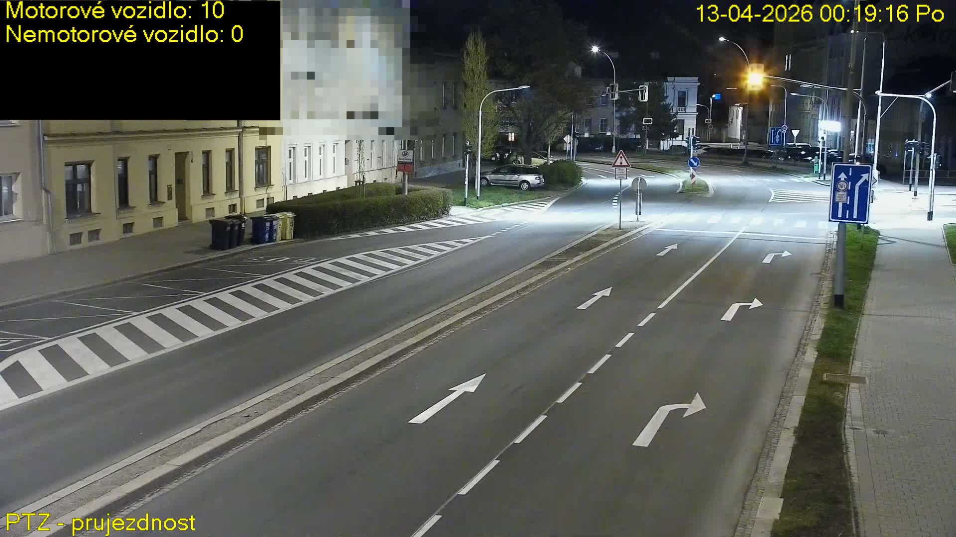 Kroměříž, Husovo & Kotojedska Náměstí Square /ul. 1.Máje (1 May Street) Junction Live Cam - Kromeriz, Zlin, Czechia