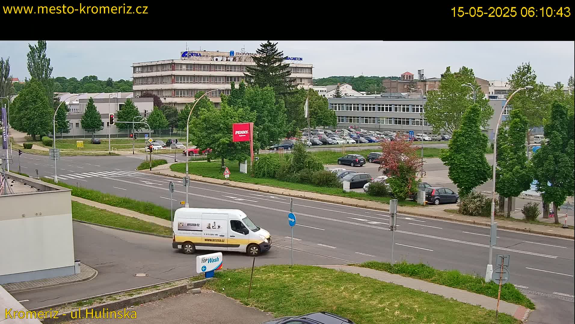 Kroměříž ,  Hulínská & Kaplanova & Čelakovského Intersection Live Cam -  Kromeriz, Zlin, Czechia