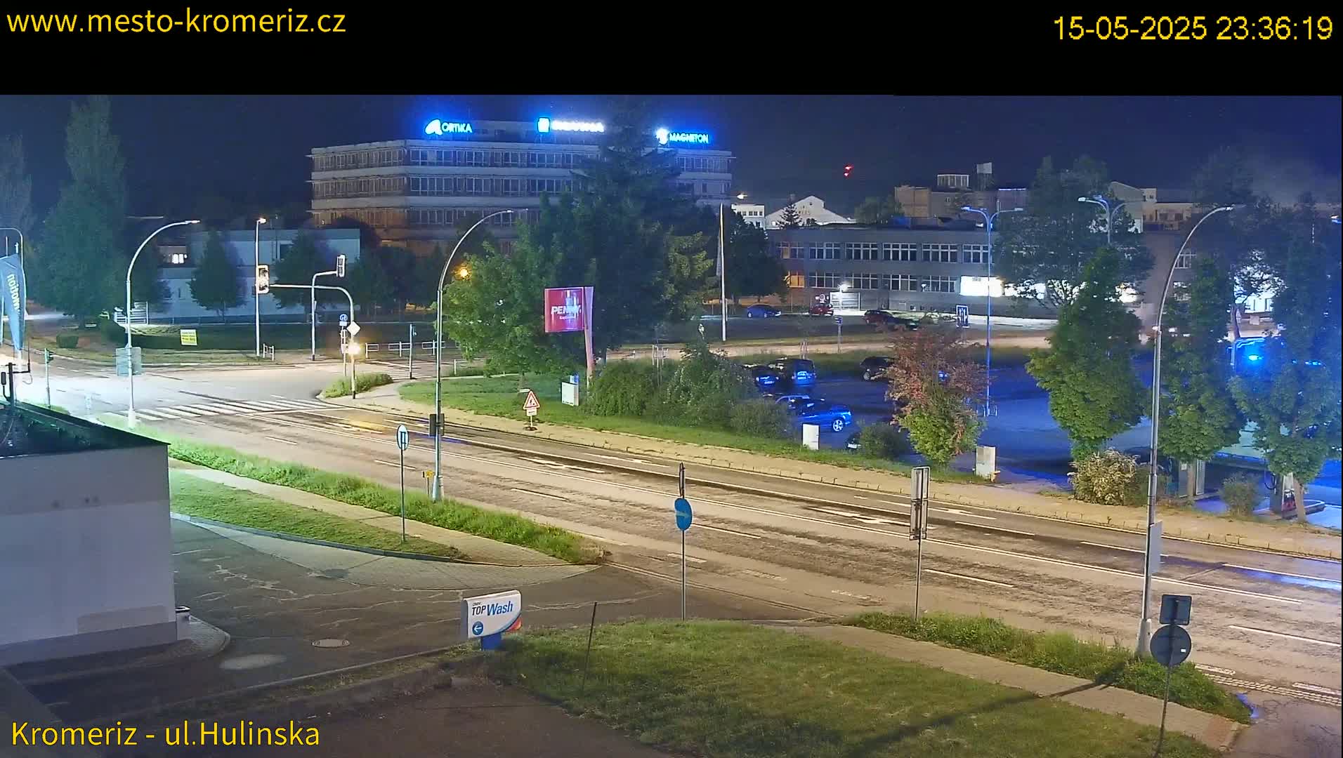 Kroměříž ,  Hulínská & Kaplanova & Čelakovského Intersection Live Cam -  Kromeriz, Zlin, Czechia
