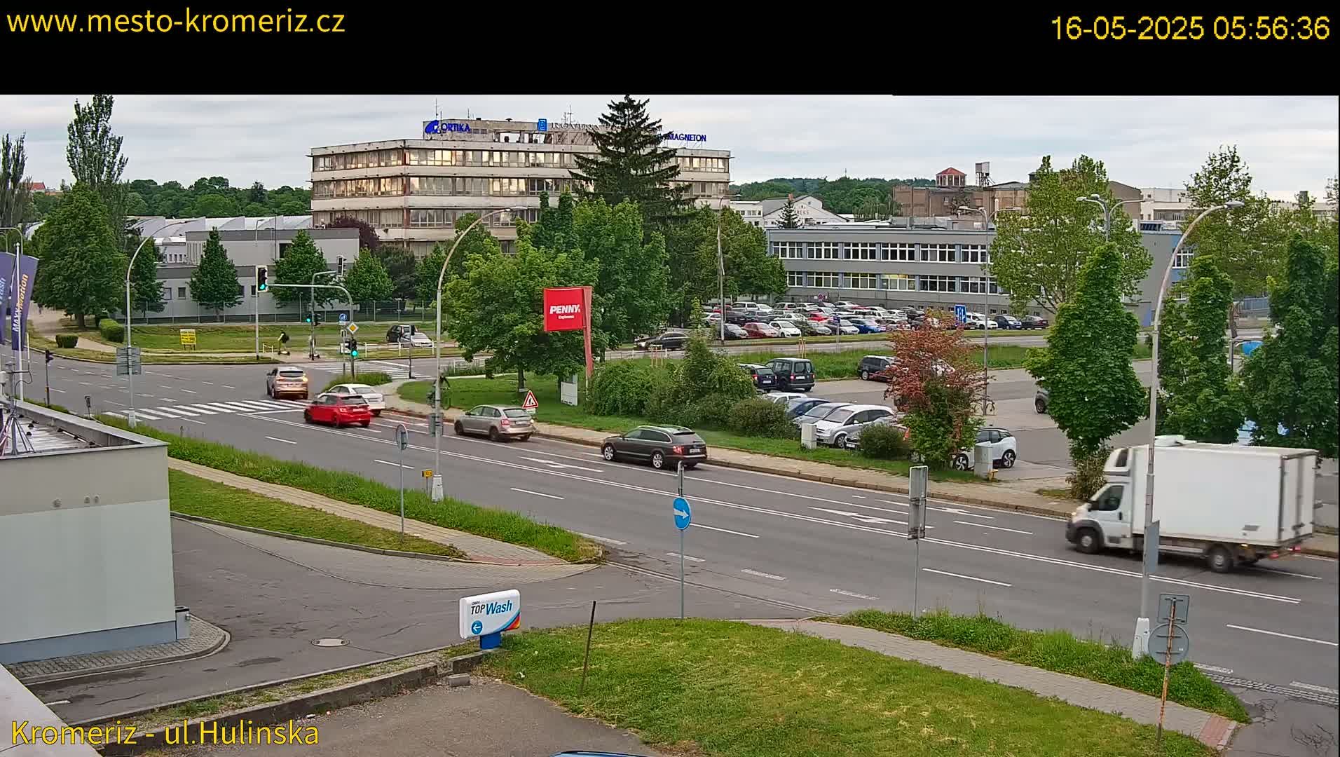 Kroměříž ,  Hulínská & Kaplanova & Čelakovského Intersection Live Cam -  Kromeriz, Zlin, Czechia