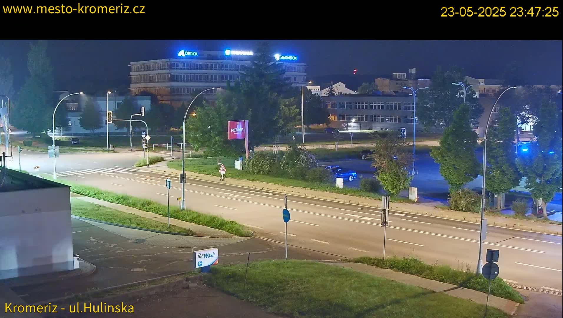 Kroměříž ,  Hulínská & Kaplanova & Čelakovského Intersection Live Cam -  Kromeriz, Zlin, Czechia