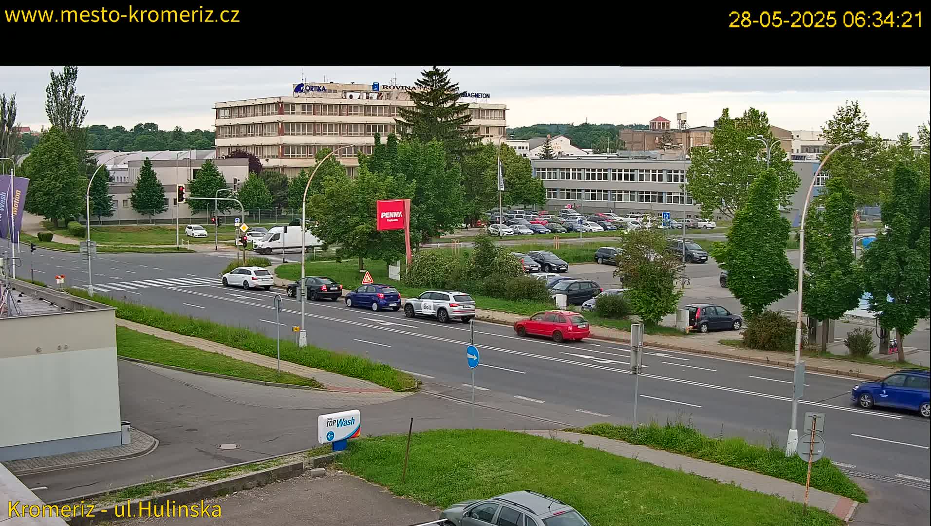 Kroměříž ,  Hulínská & Kaplanova & Čelakovského Intersection Live Cam -  Kromeriz, Zlin, Czechia