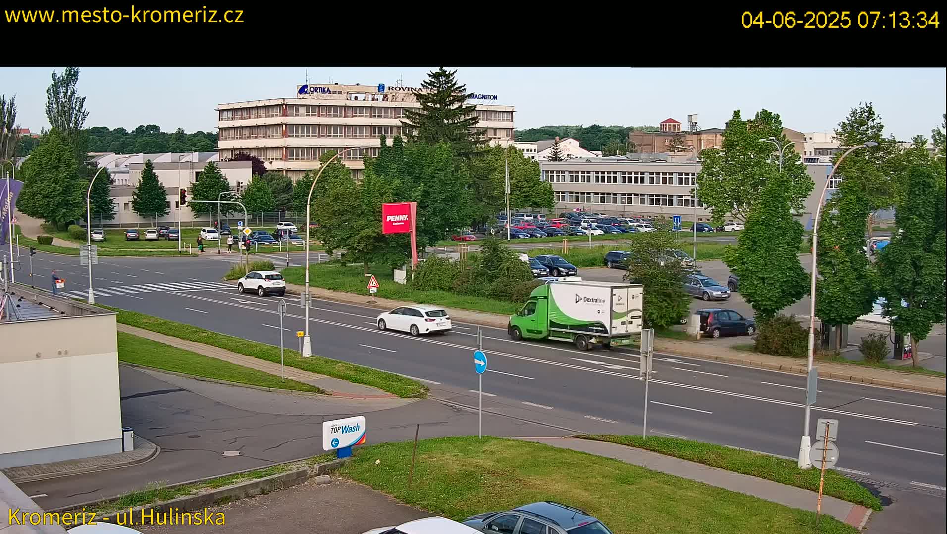 Kroměříž ,  Hulínská & Kaplanova & Čelakovského Intersection Live Cam -  Kromeriz, Zlin, Czechia