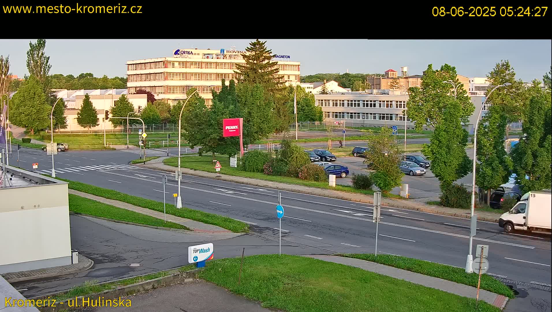 Kroměříž ,  Hulínská & Kaplanova & Čelakovského Intersection Live Cam -  Kromeriz, Zlin, Czechia