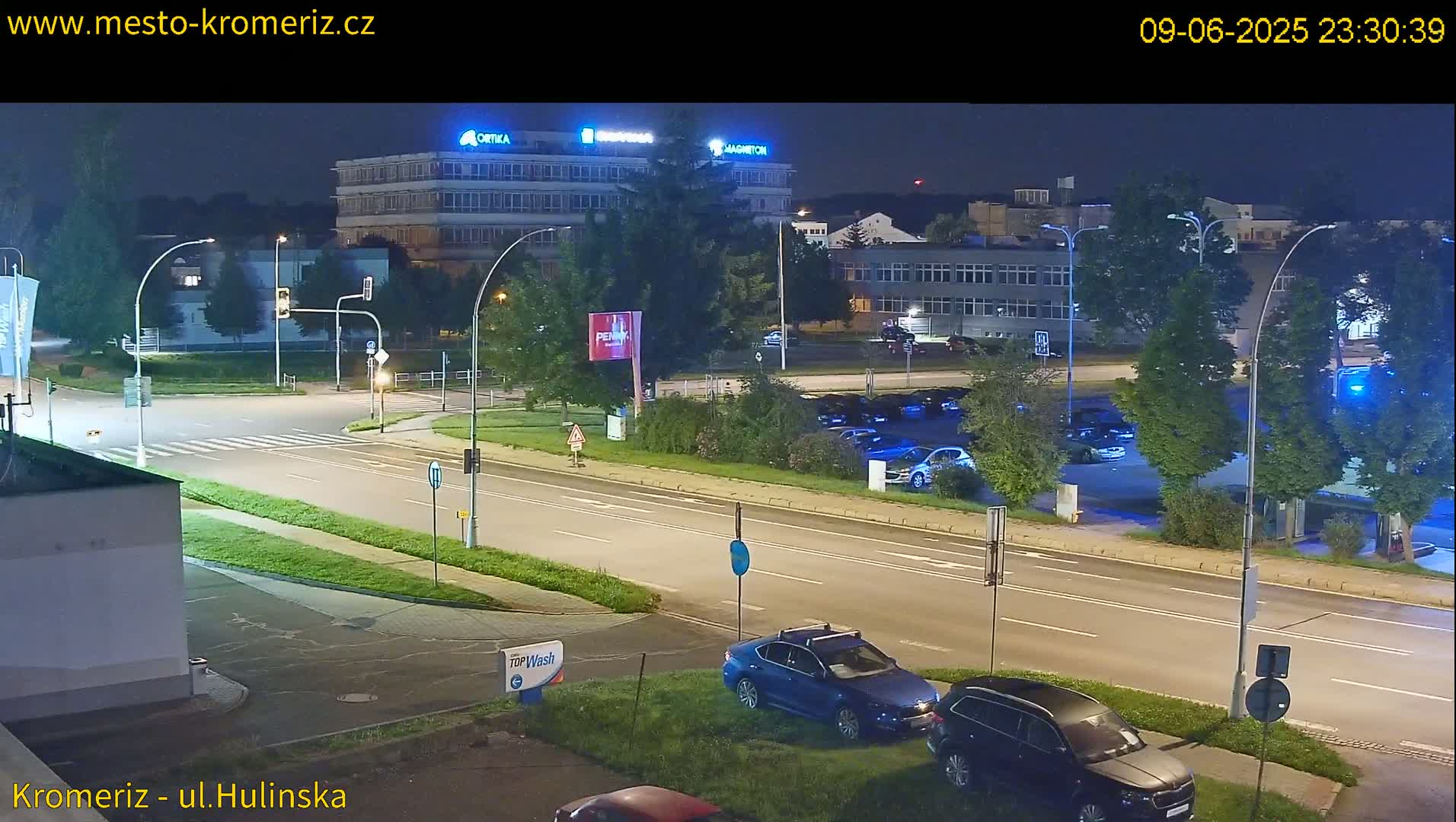 Kroměříž ,  Hulínská & Kaplanova & Čelakovského Intersection Live Cam -  Kromeriz, Zlin, Czechia