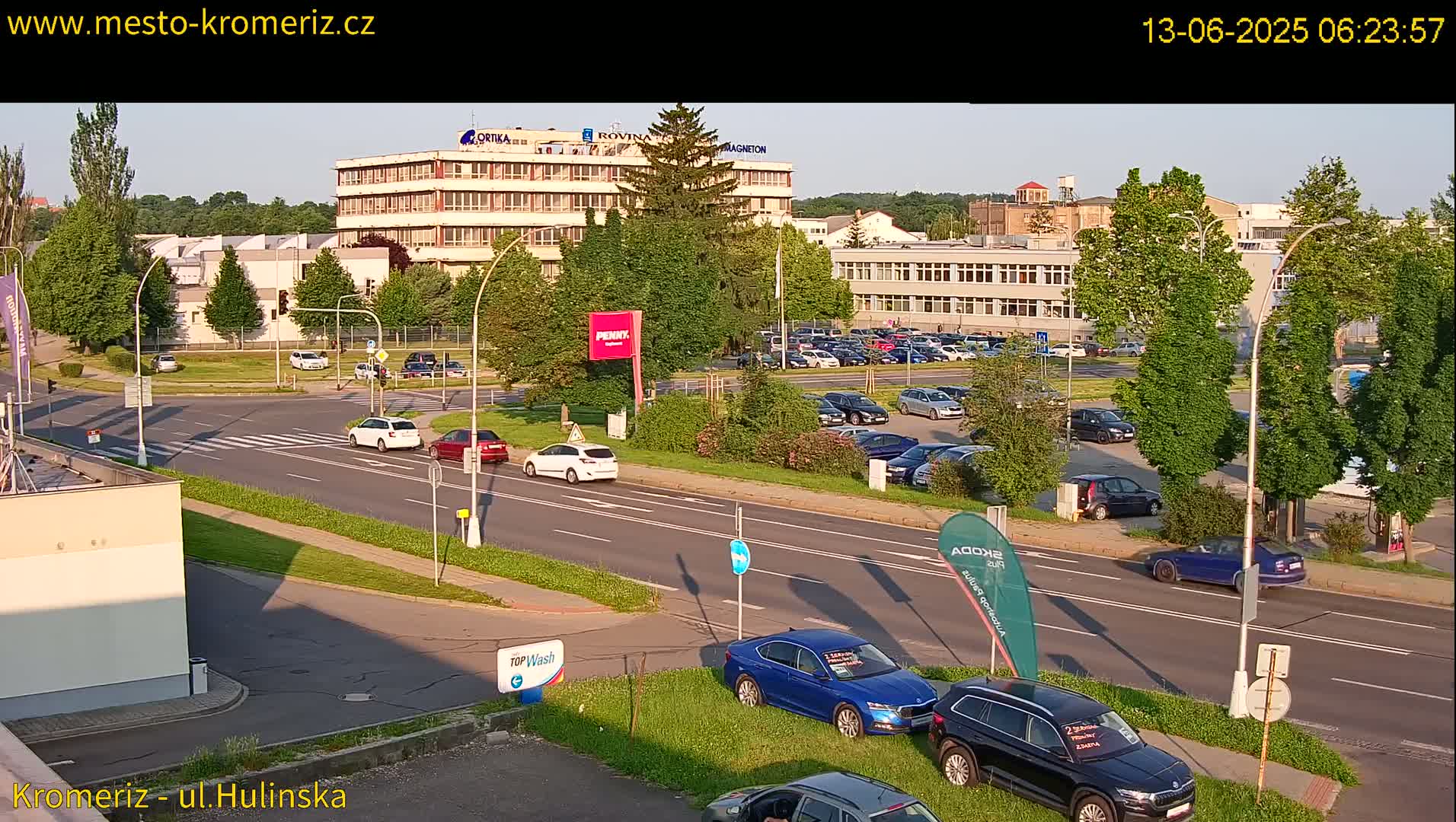 Kroměříž ,  Hulínská & Kaplanova & Čelakovského Intersection Live Cam -  Kromeriz, Zlin, Czechia