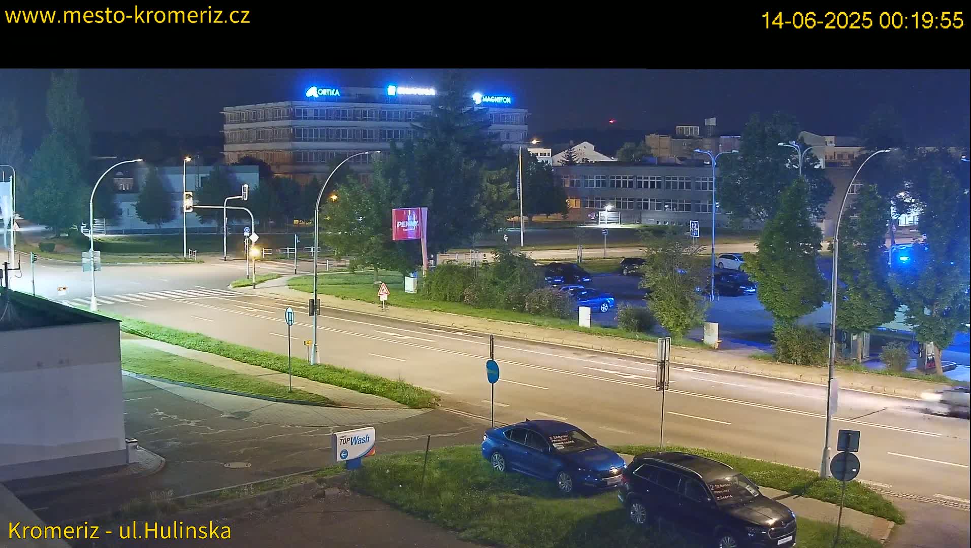 Kroměříž ,  Hulínská & Kaplanova & Čelakovského Intersection Live Cam -  Kromeriz, Zlin, Czechia
