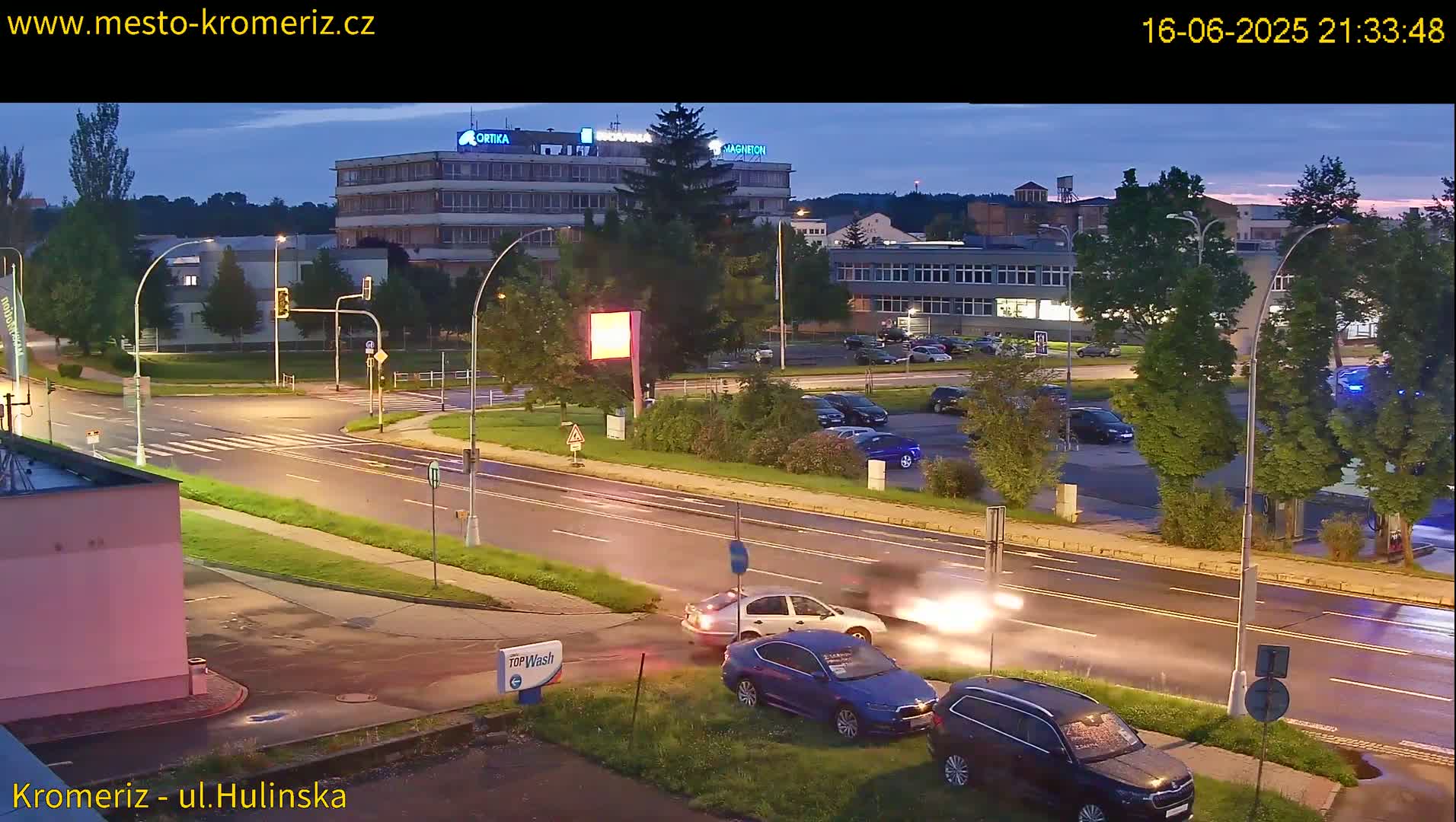 Kroměříž ,  Hulínská & Kaplanova & Čelakovského Intersection Live Cam -  Kromeriz, Zlin, Czechia