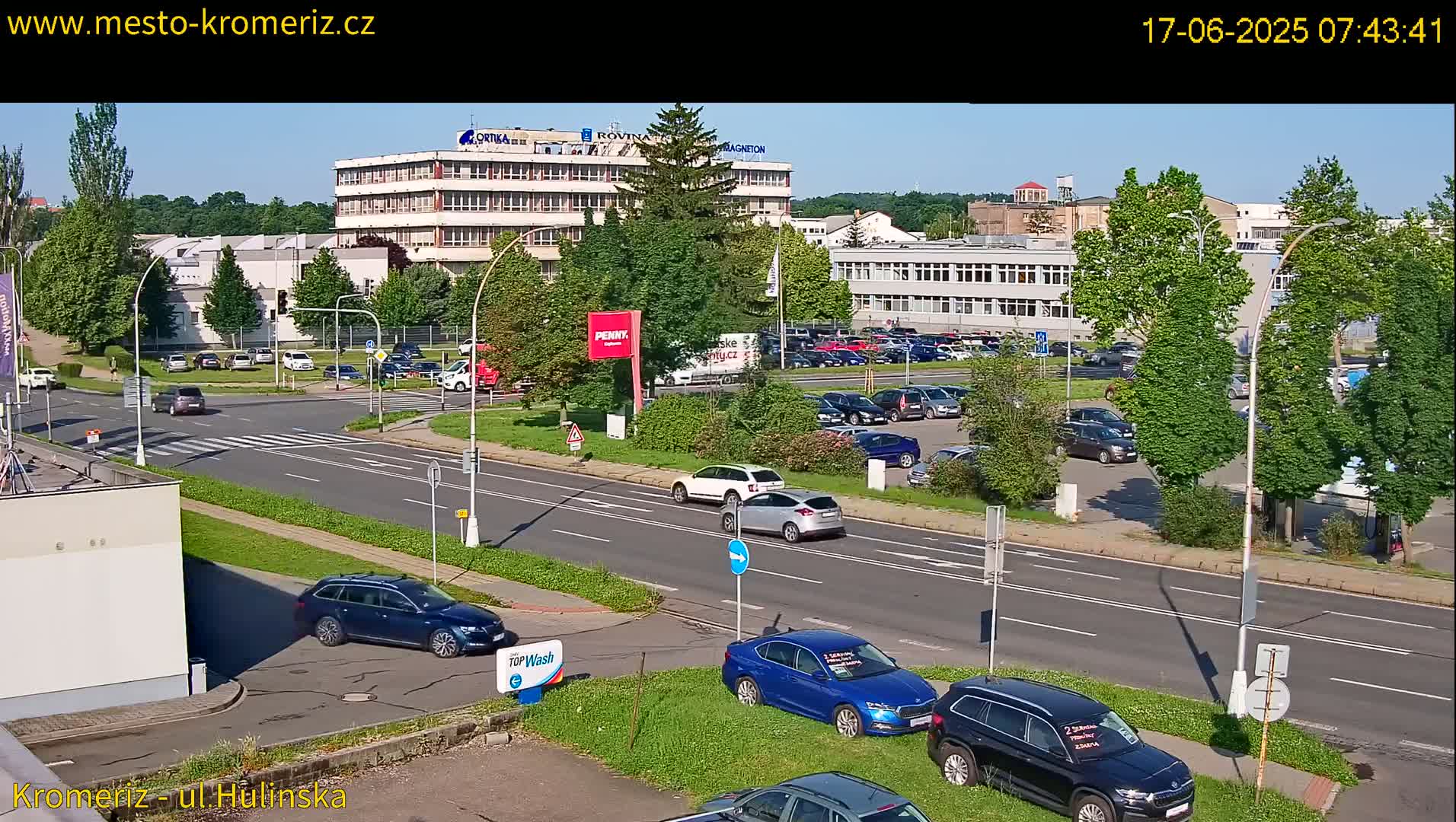 Kroměříž ,  Hulínská & Kaplanova & Čelakovského Intersection Live Cam -  Kromeriz, Zlin, Czechia