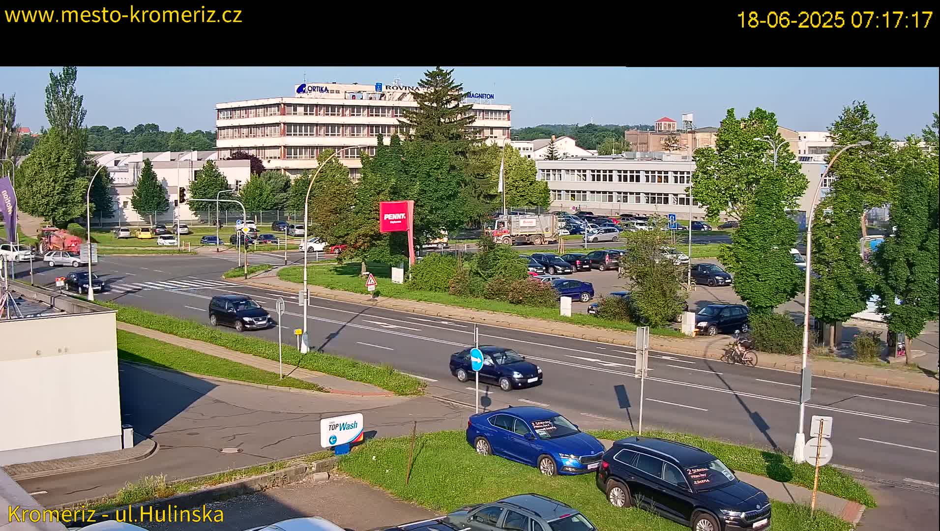Kroměříž ,  Hulínská & Kaplanova & Čelakovského Intersection Live Cam -  Kromeriz, Zlin, Czechia