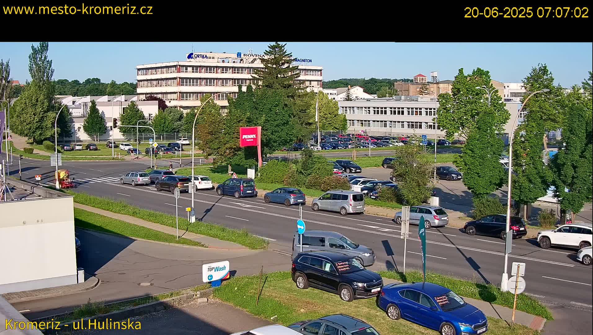 Kroměříž ,  Hulínská & Kaplanova & Čelakovského Intersection Live Cam -  Kromeriz, Zlin, Czechia