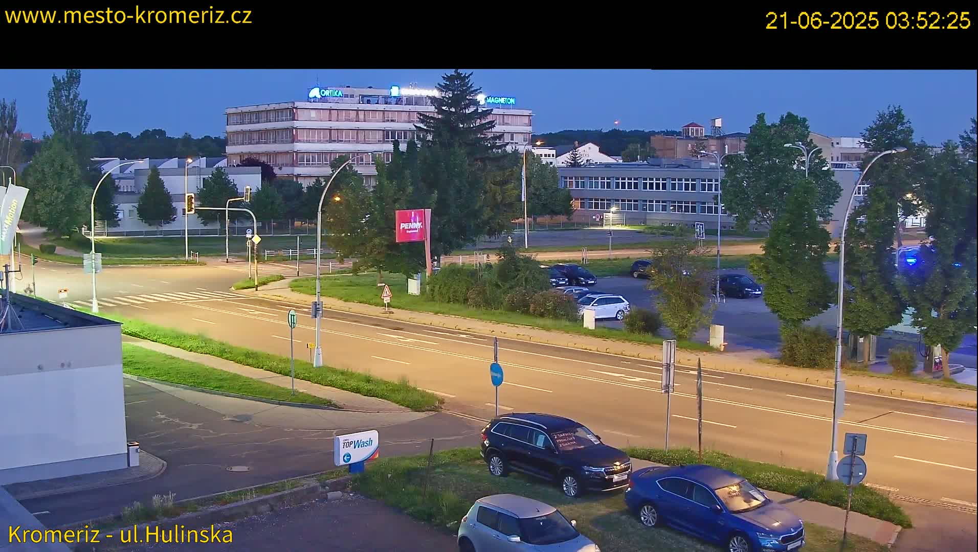 Kroměříž ,  Hulínská & Kaplanova & Čelakovského Intersection Live Cam -  Kromeriz, Zlin, Czechia